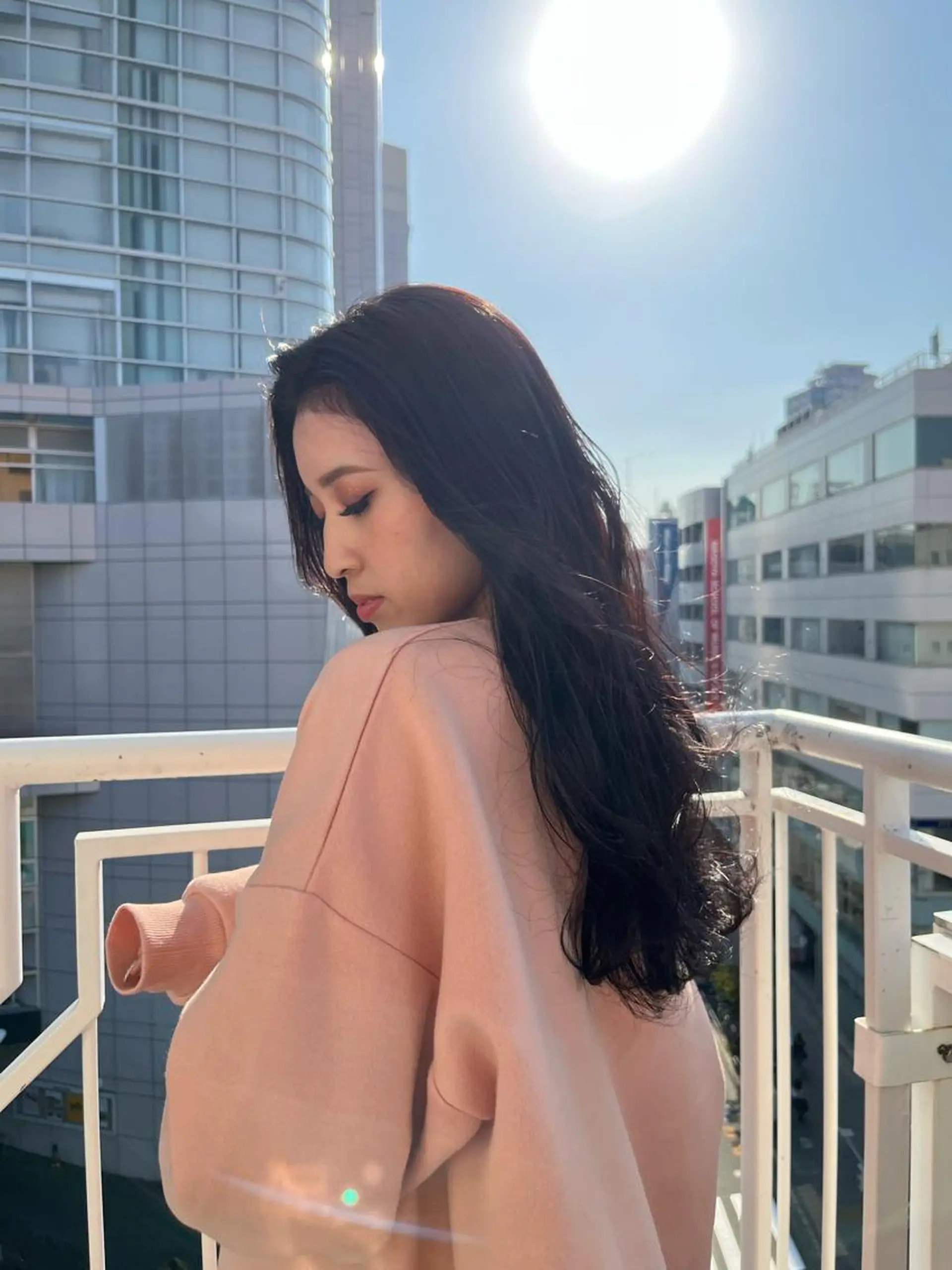 カラー 黒髪 ブルーカラー ブルーブラック 透明感カラー the OSCAR所属・韓国ヘアスタイリスト Harukaのヘアスタイル