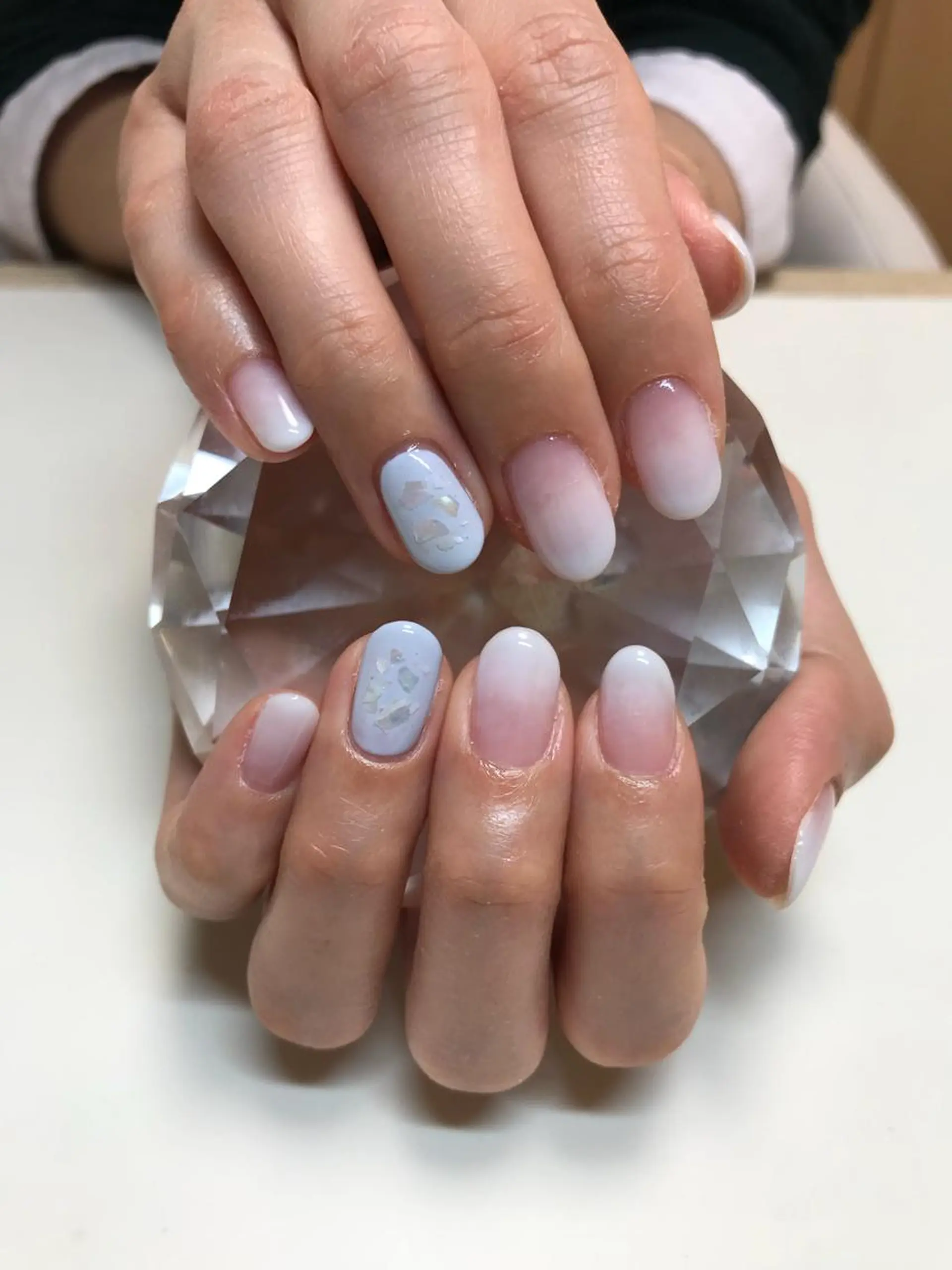 ネイル 'mm所属・'mm  (ミリ) ＭＡＮＡＭＩのネイルデザイン