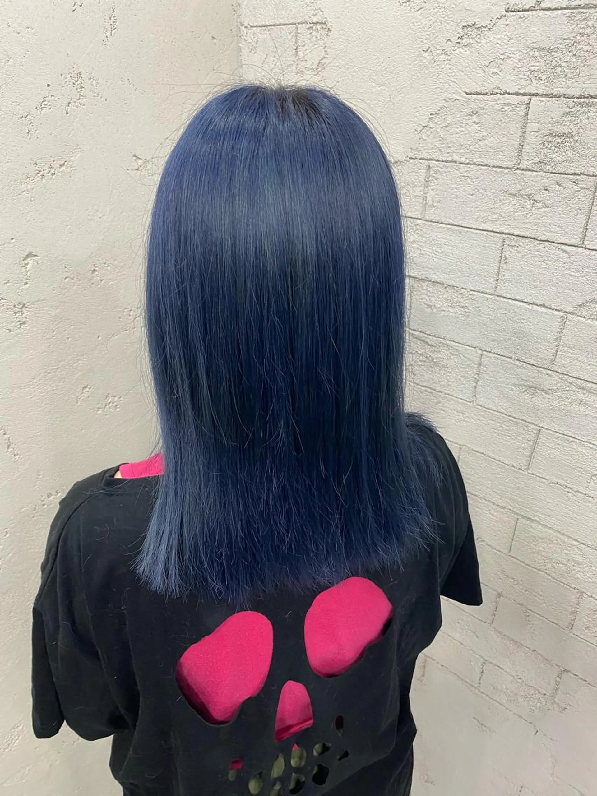 ミディアム カラー ブルーカラー ホワイト/店長/カラ ー講師/錦糸町/岩崎のヘアスタイル