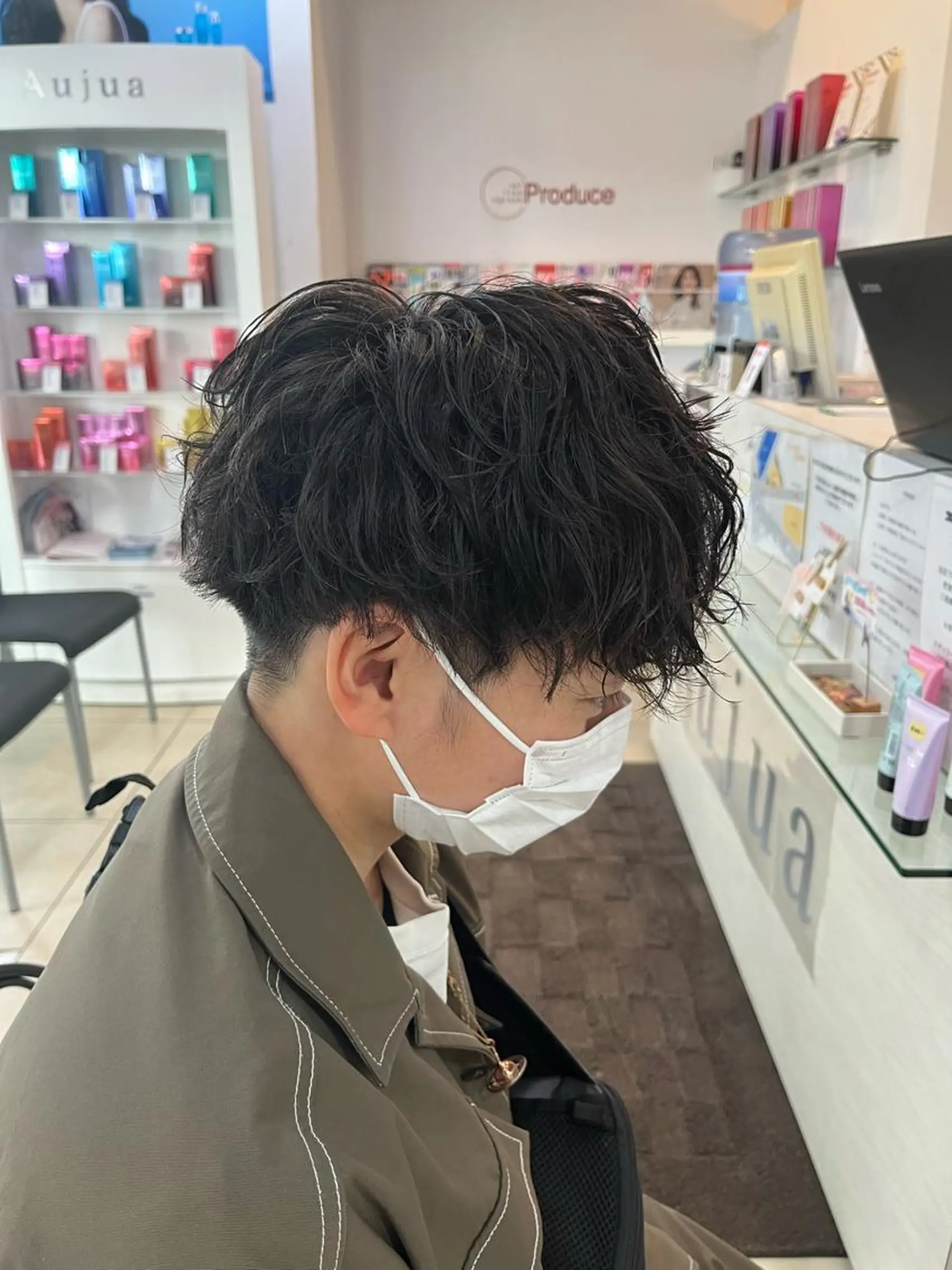 ショート パーマ メンズ メンズパーマ スパイラルパーマ カット パーマ 韓国風メンズ/毛流れ ヘアなら須田龍世のヘアスタイル