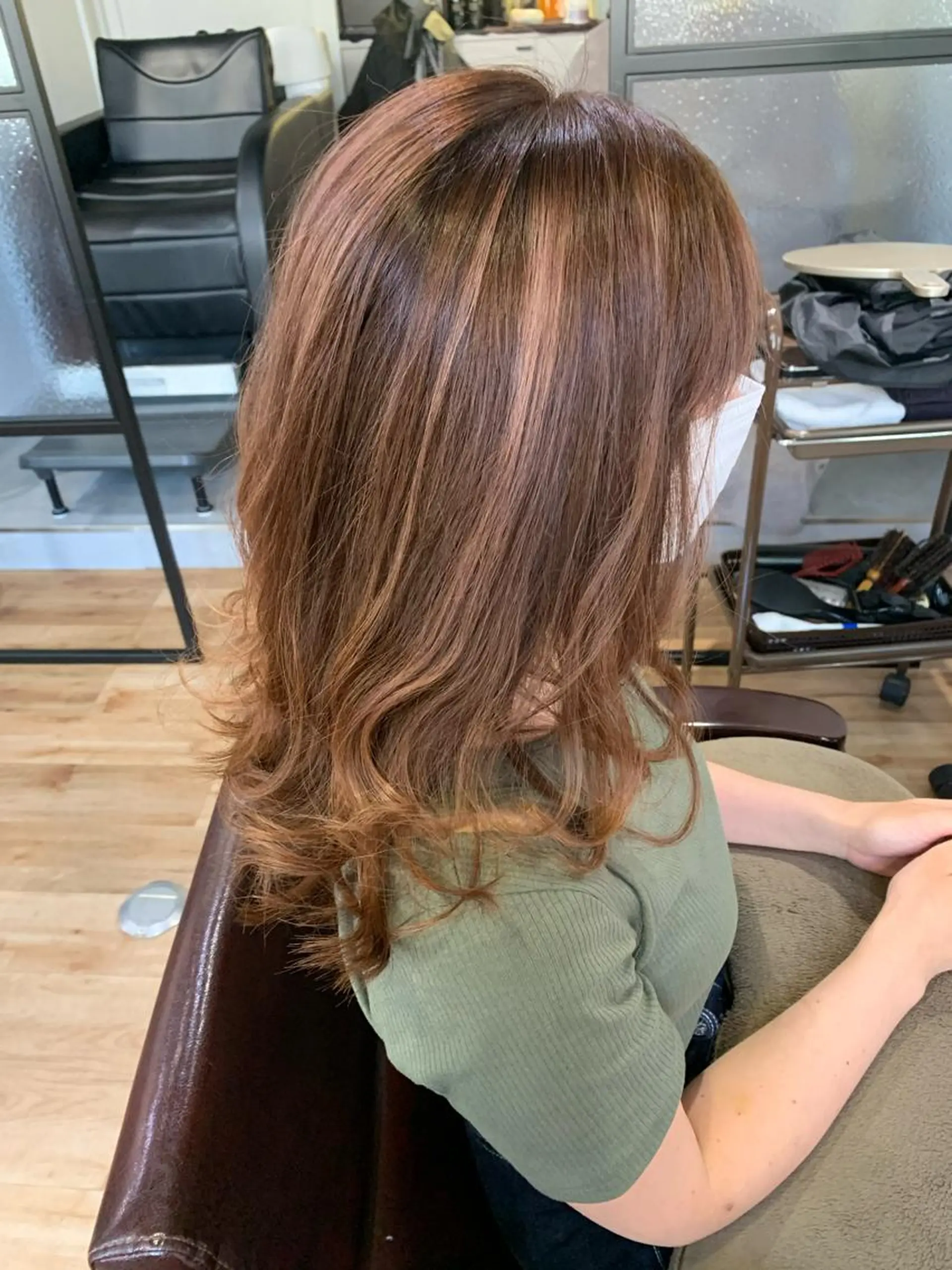 セミロング カラー ハイライトカラー ハイライト カット ヘアカラー トリートメント ハイライト✨髪質改善 TAKAさんです😊のヘアスタイル