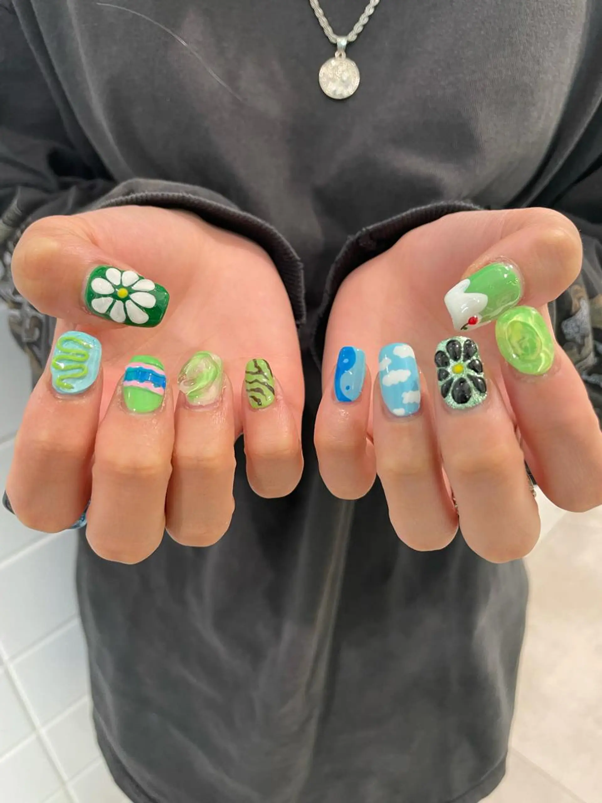 ネイル アートネイル ハンドネイル hair&nail ☯️アイリ☯️のネイルデザイン