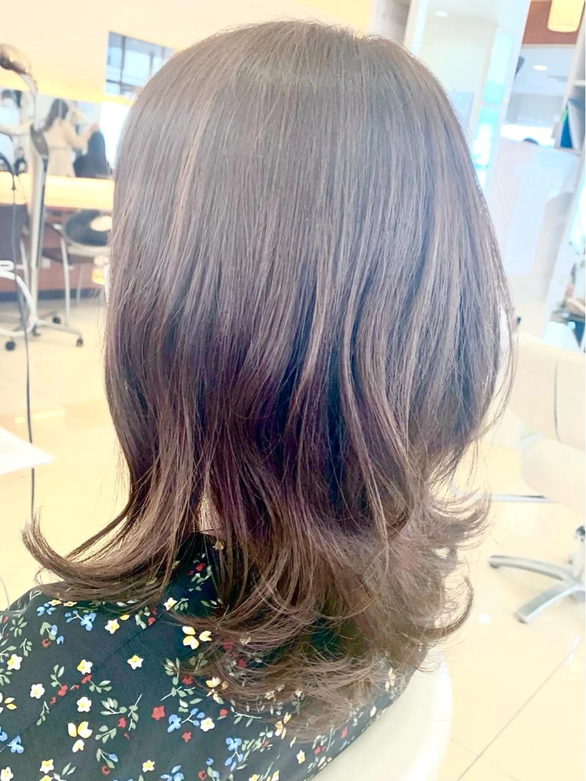 ミディアム 田中 美有のヘアスタイル