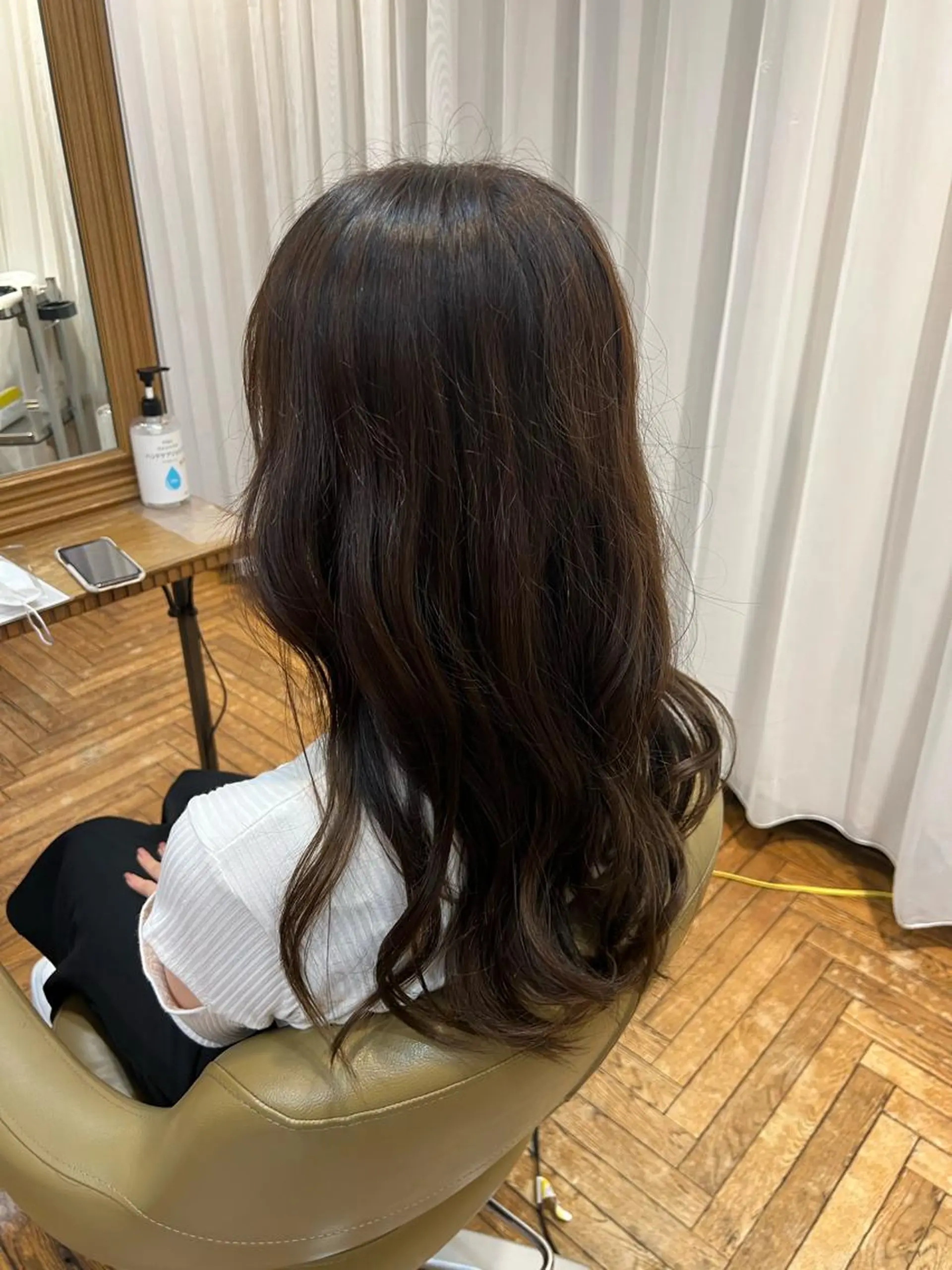 ロング 海老沼 佳緒のヘアスタイル