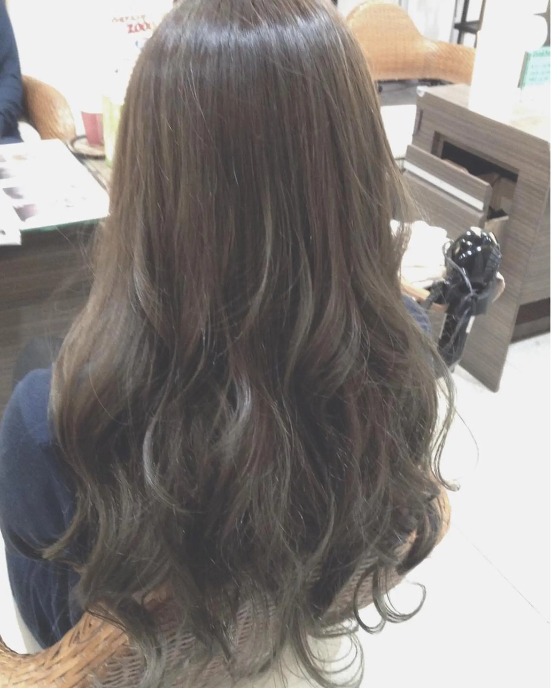 ロング ブリーチなしダブル/ レイヤーカット 小棹のヘアスタイル