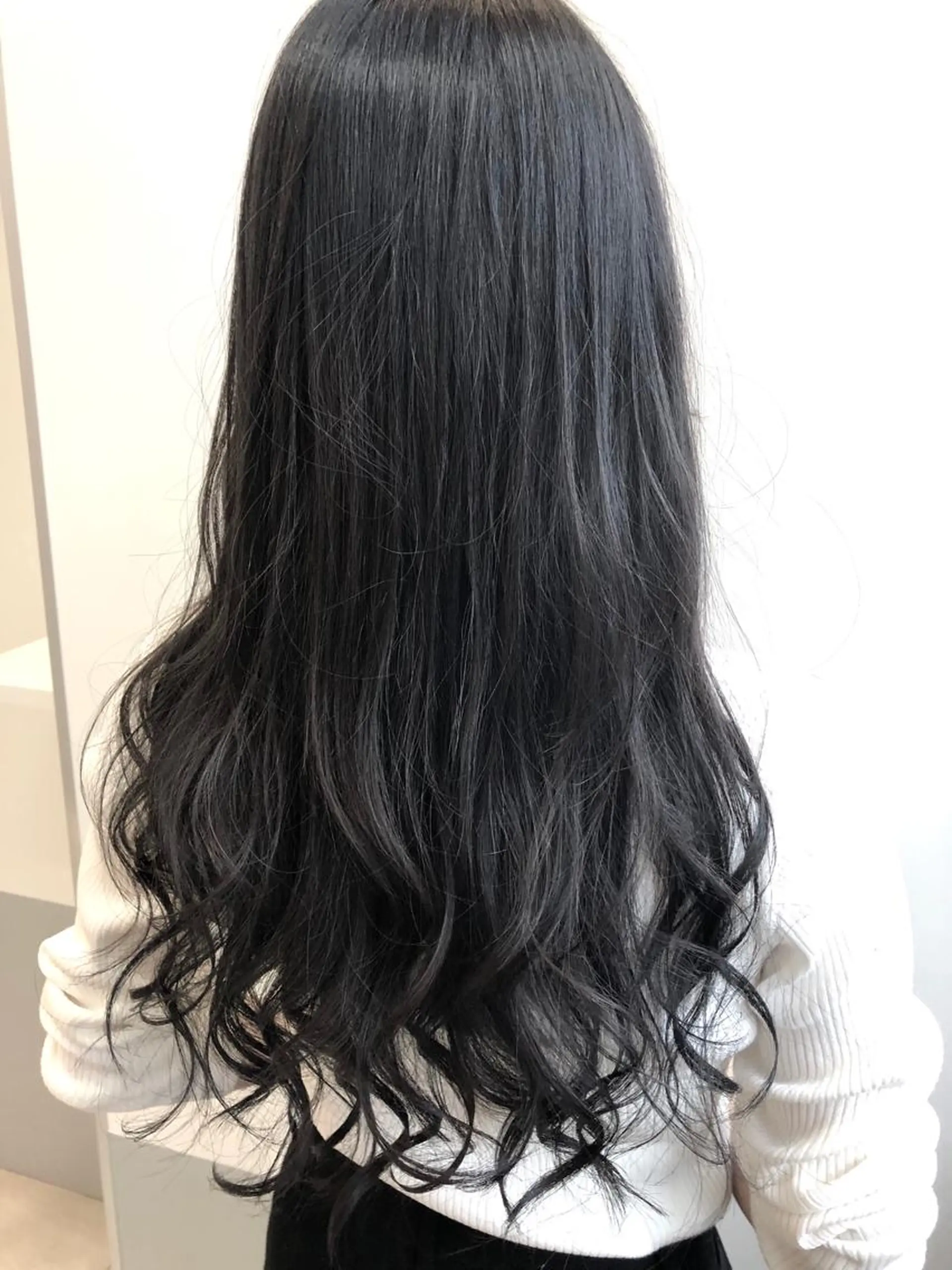 ロング カラー OFF YUYAのヘアスタイル