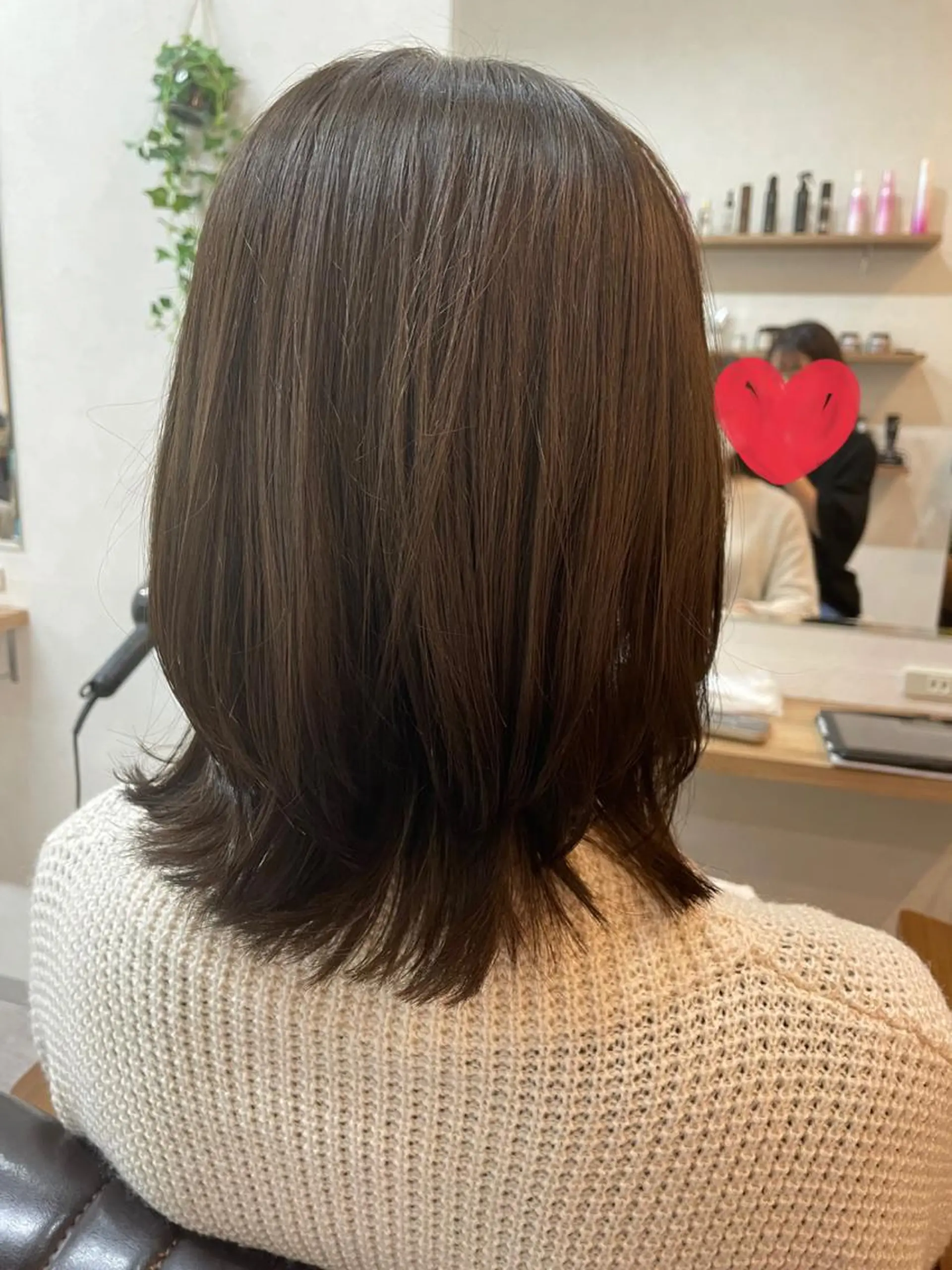 ミディアム 骨格、カラー診断士 ✂️淡中円花のヘアスタイル