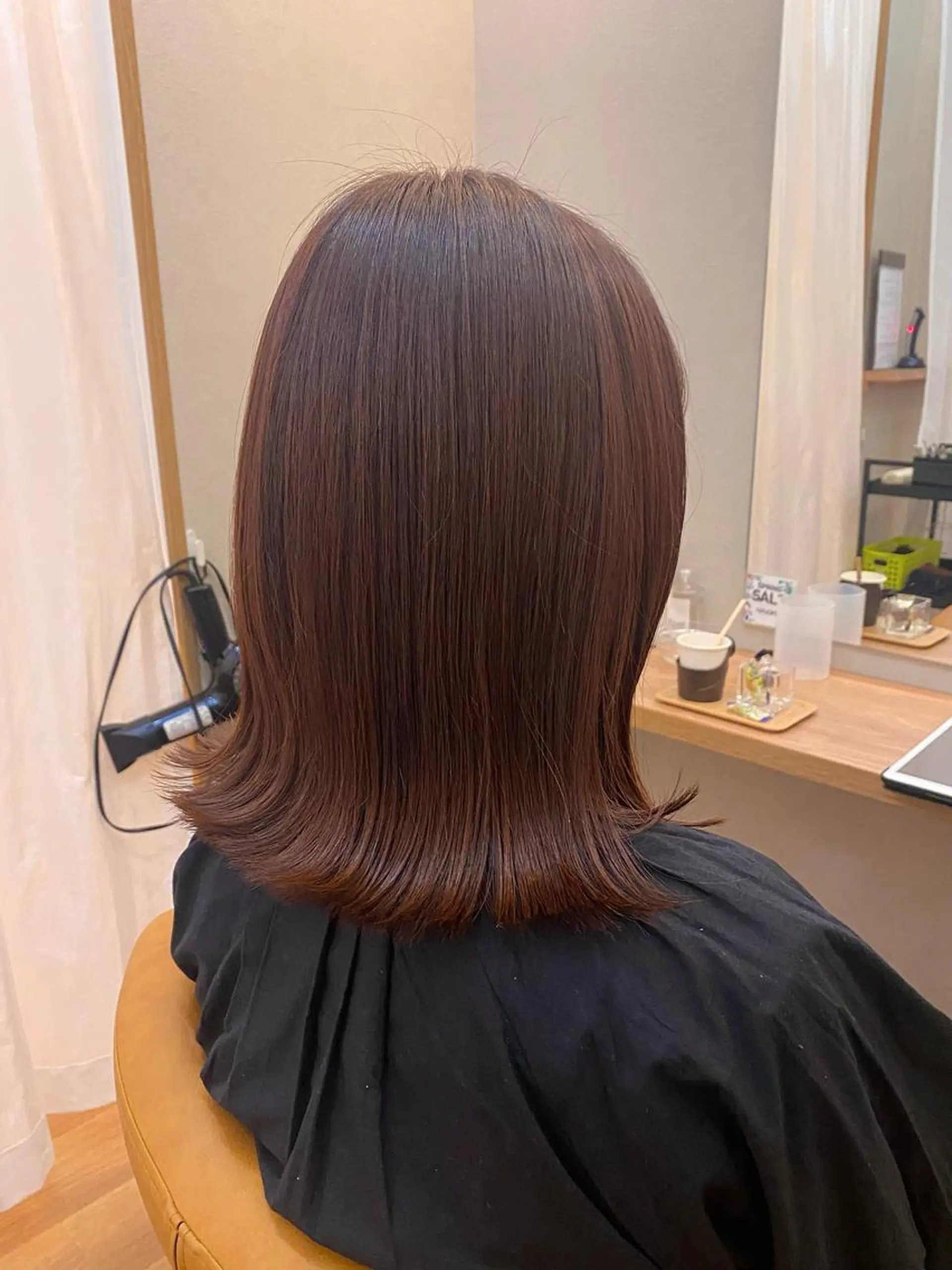 セミロング カラー ベージュカラー ピンクカラー ピンクベージュ カット ヘアカラー トリートメント 林 瑠夏のヘアスタイル