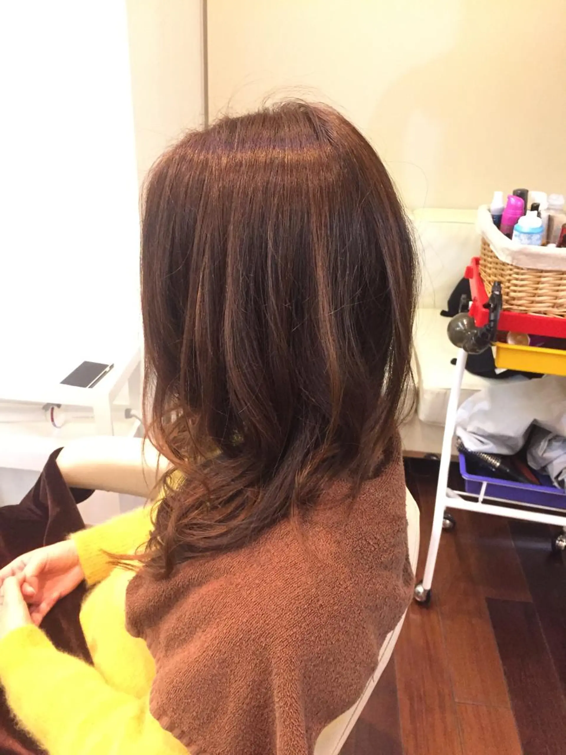 セミロング カラー 菅 翔太のヘアスタイル