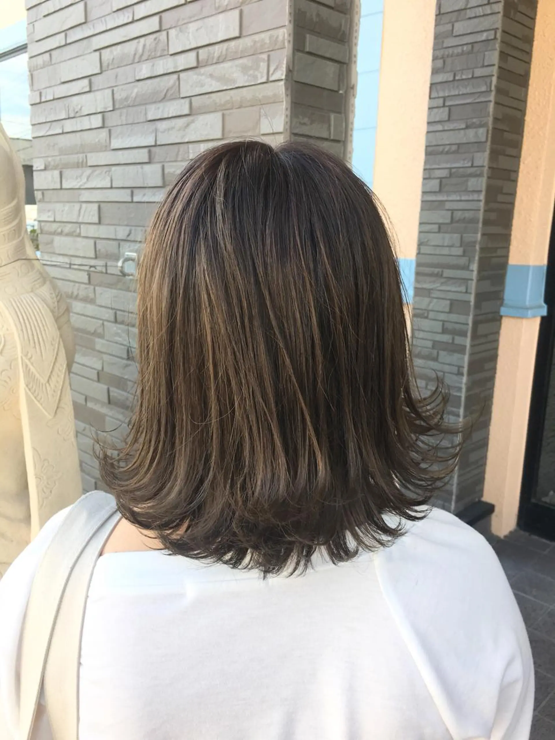 ミディアム カラー 4-rest garden （フォーレストガーデン）所属・金井 直樹のヘアスタイル