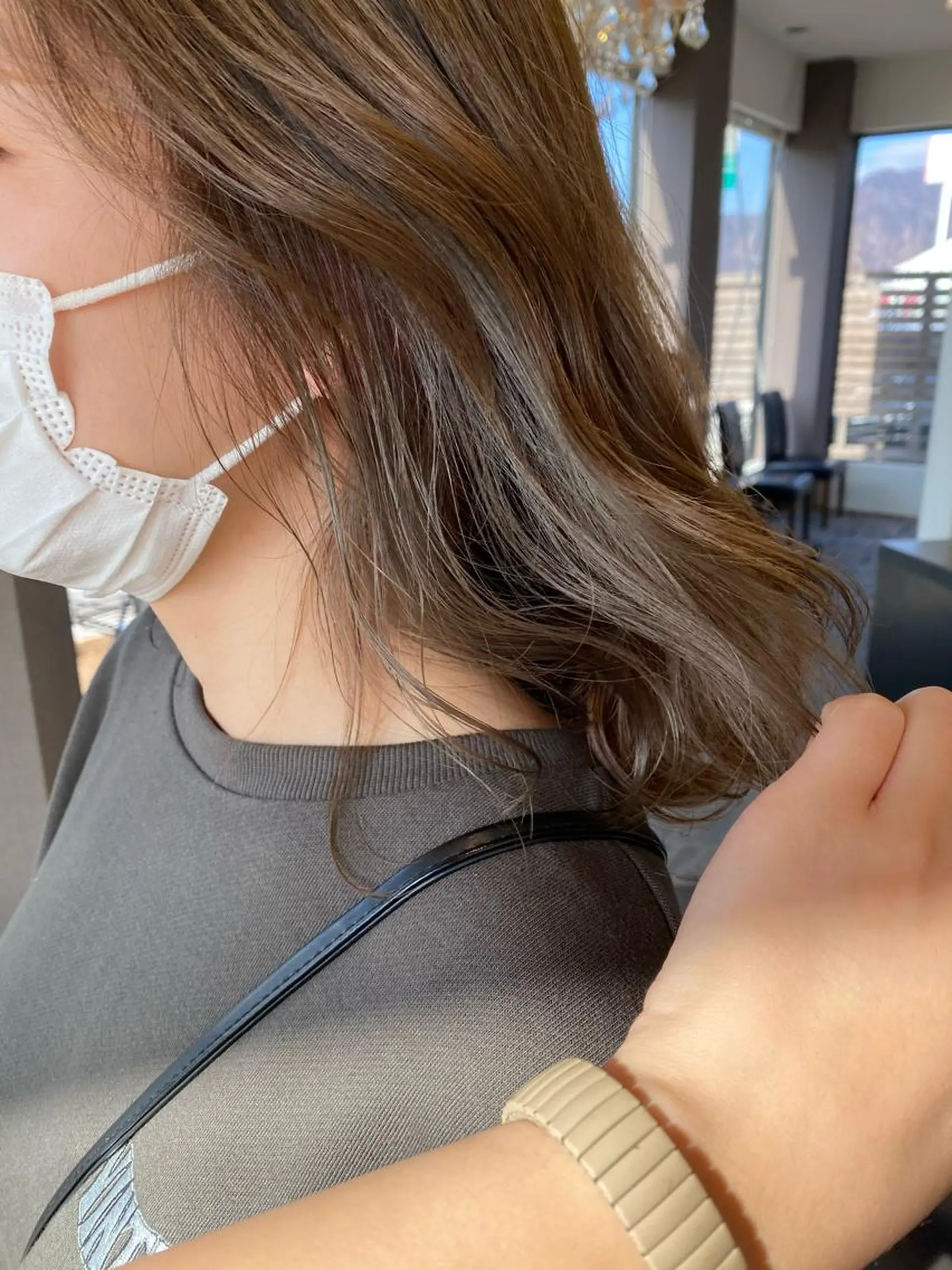 ミディアム ｎａｔｓｕ ．のヘアスタイル