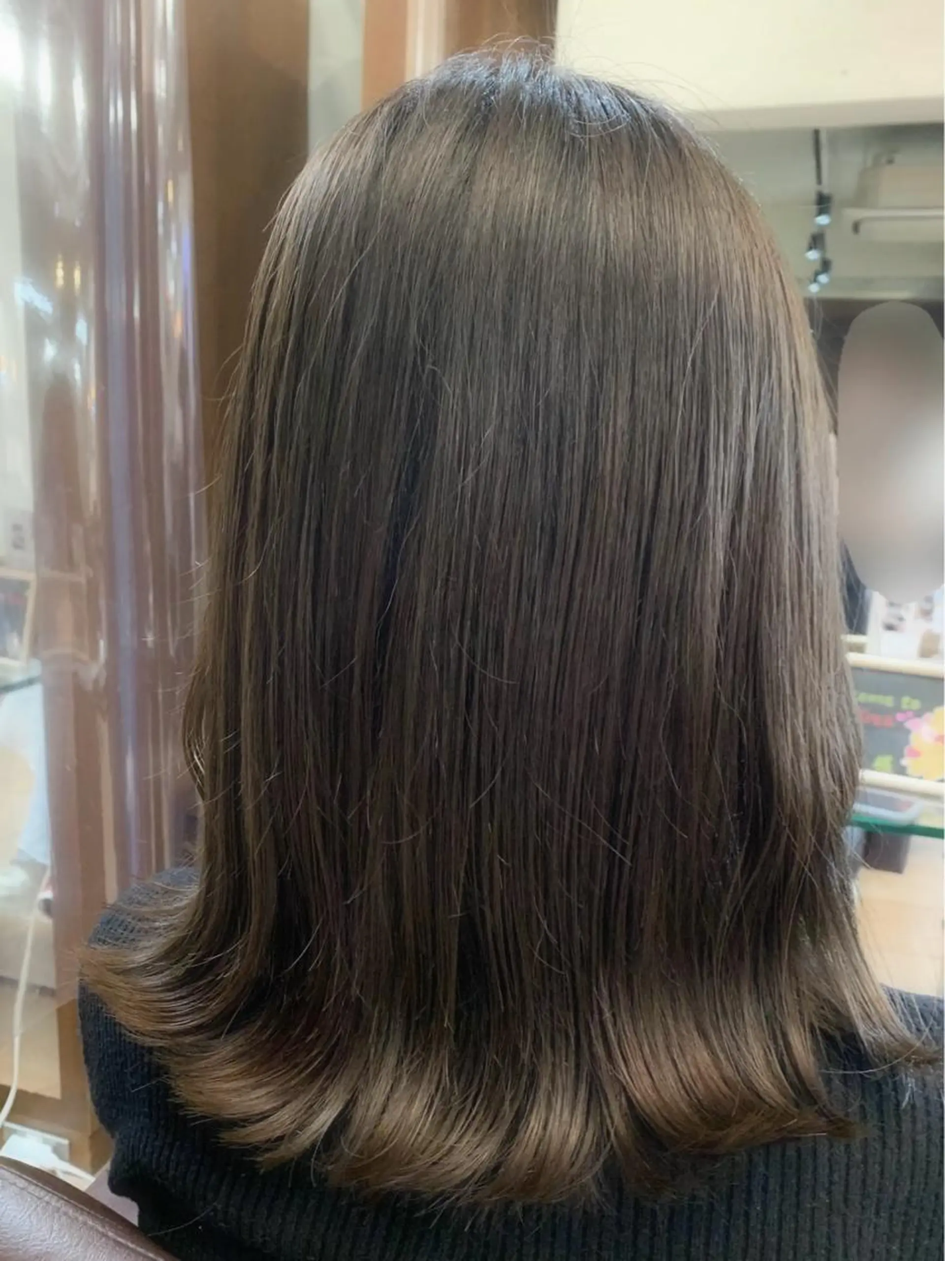 ミディアム カラー カット ヘアカラー トリートメント 菅野 美咲のヘアスタイル