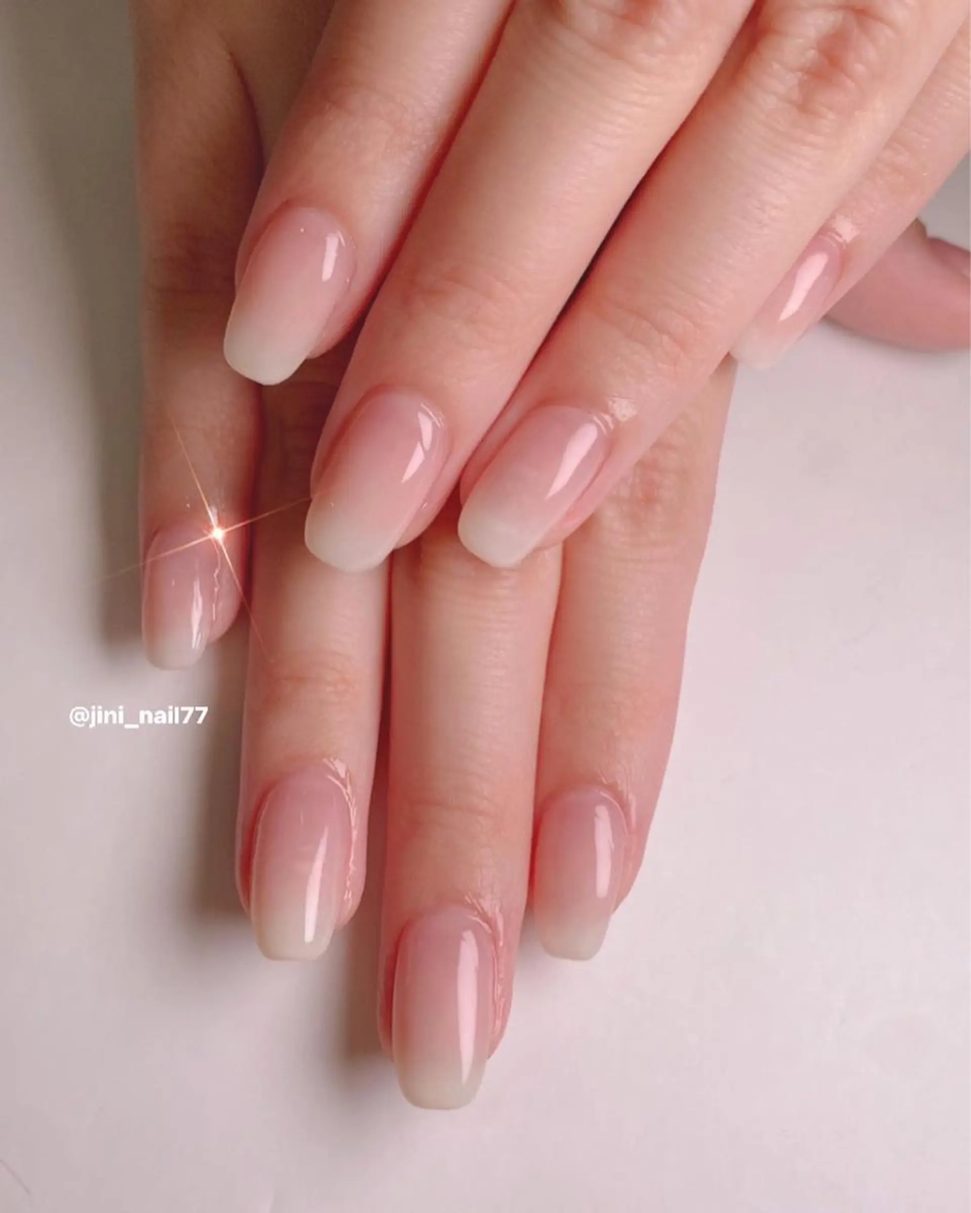 ネイル JINI NAIL所属・ジニ ネイルのネイルデザイン