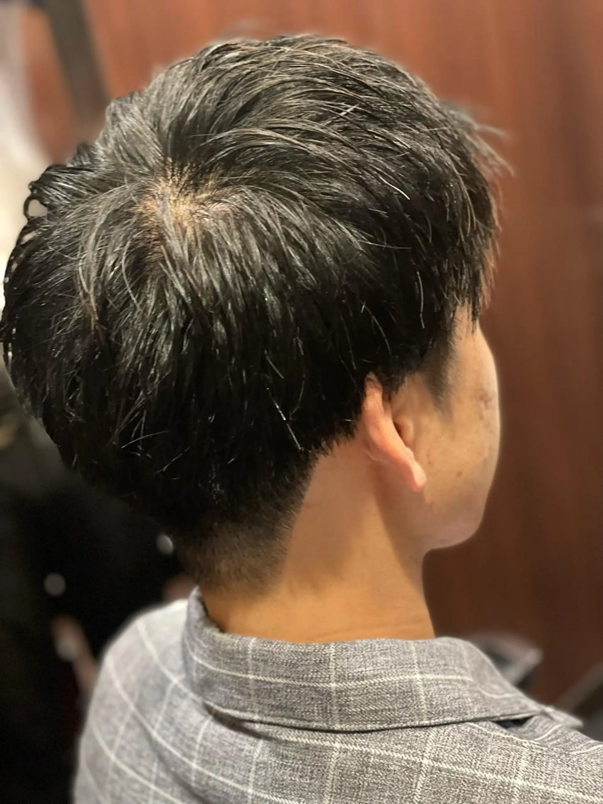 ショート メンズ 海老原 コウのヘアスタイル