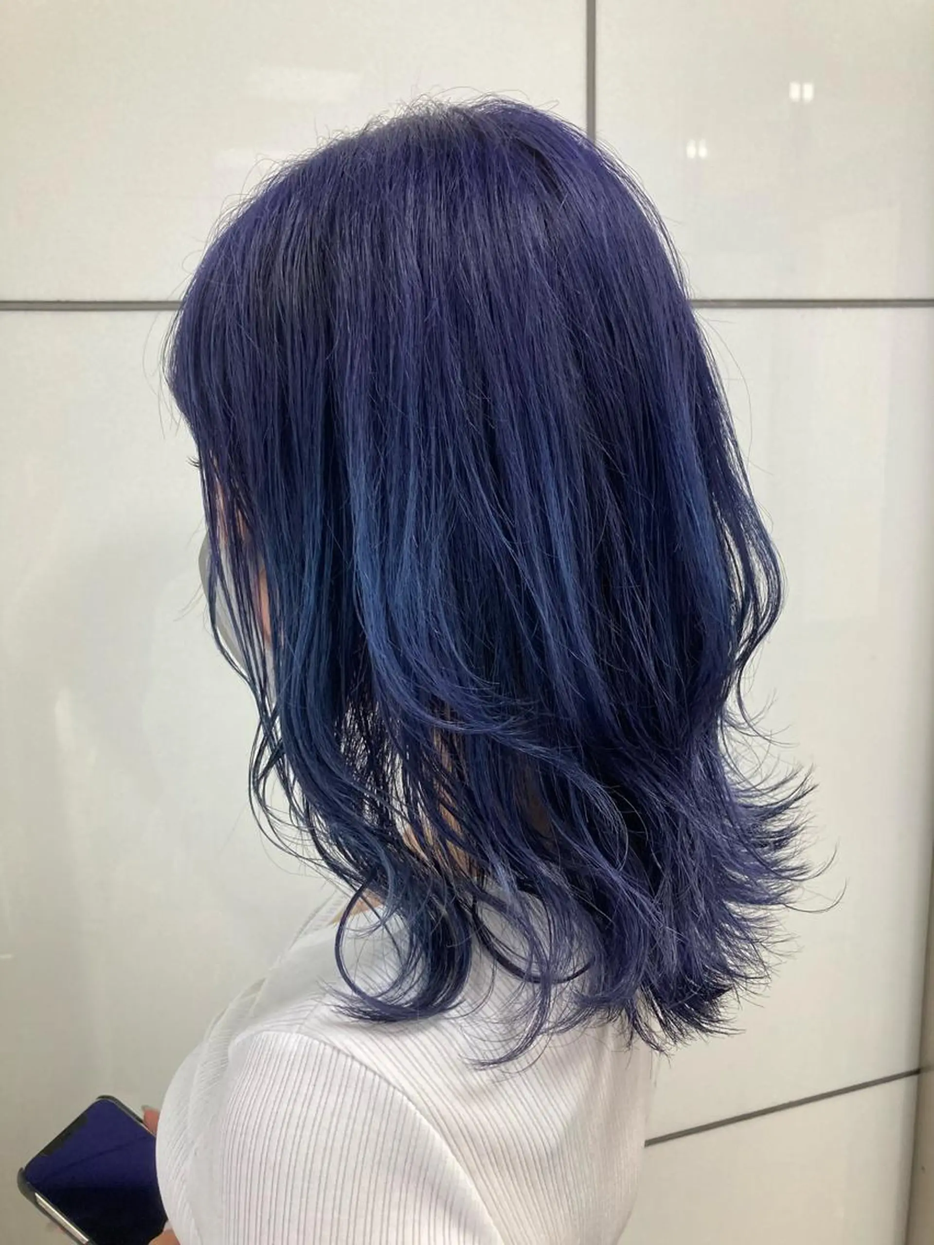 ミディアム カラー ブルーカラー ブルーラベンダー ハイトーンカラー ラベンダーカラー ヘアカラー 髪質改善/痛ませ ないカラー/西村航大のヘアスタイル