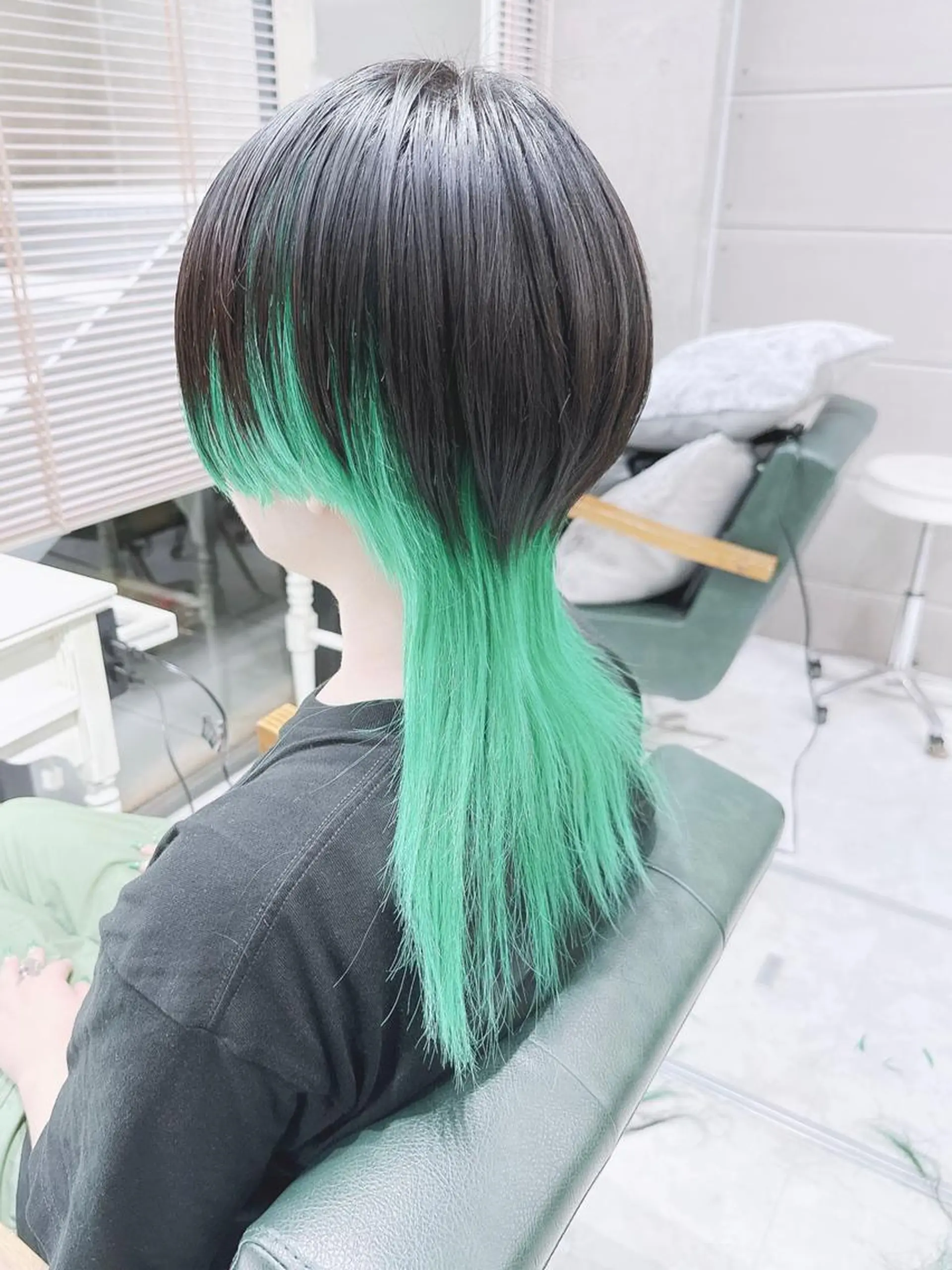 ヘアアレンジ ロング カラー デザインカラー インナーカラー Days 透明感カラーのヘアスタイル