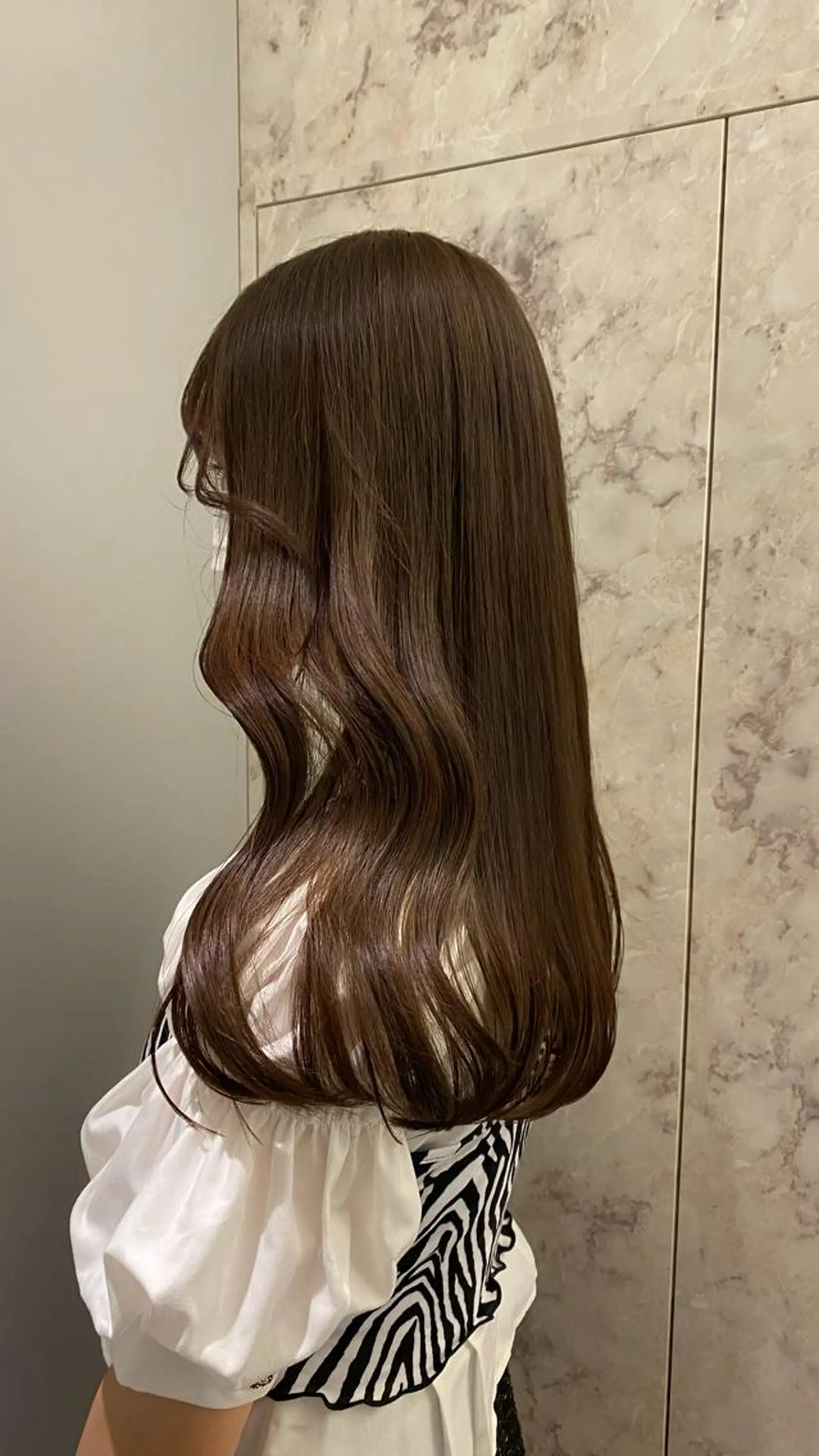 ロング カラー ブラウンカラー ショコラブラウン ヘアカラー トリートメント Euphoria 銀座三丁目店所属・長谷川 千紗のヘアスタイル