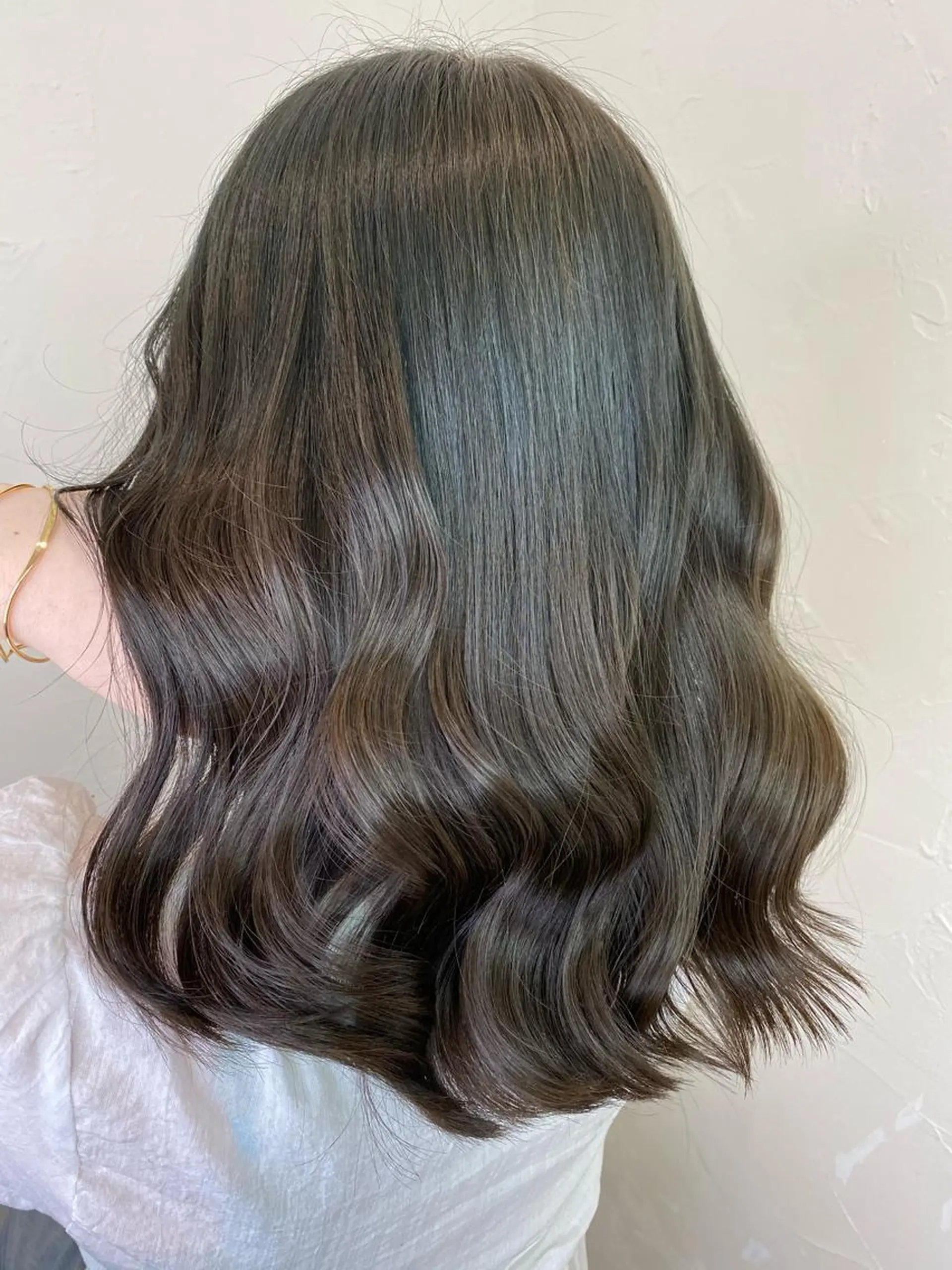 ミディアム カラー ブラウンカラー ショコラブラウン ヨシンモリ 西山 雄基のヘアスタイル