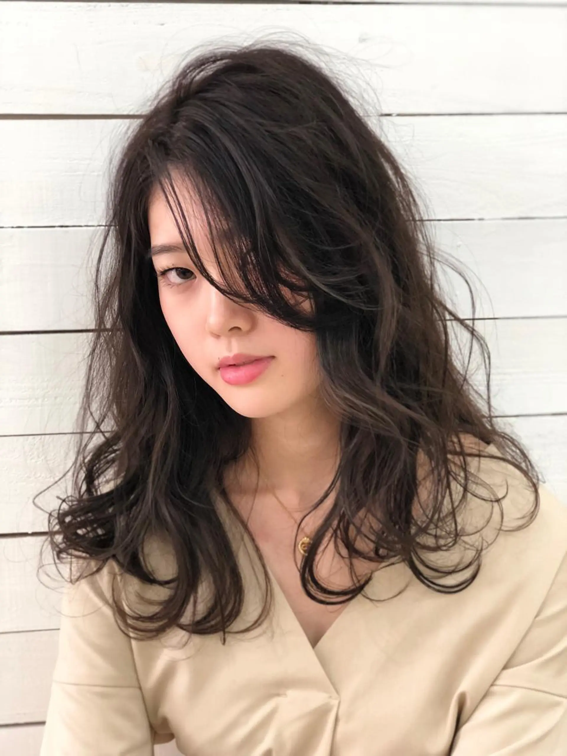 ロング カラー アッシュ ハイライトカラー ハイライト 【ニュアンスカラー・ 髪質改善】スズキカナのヘアスタイル