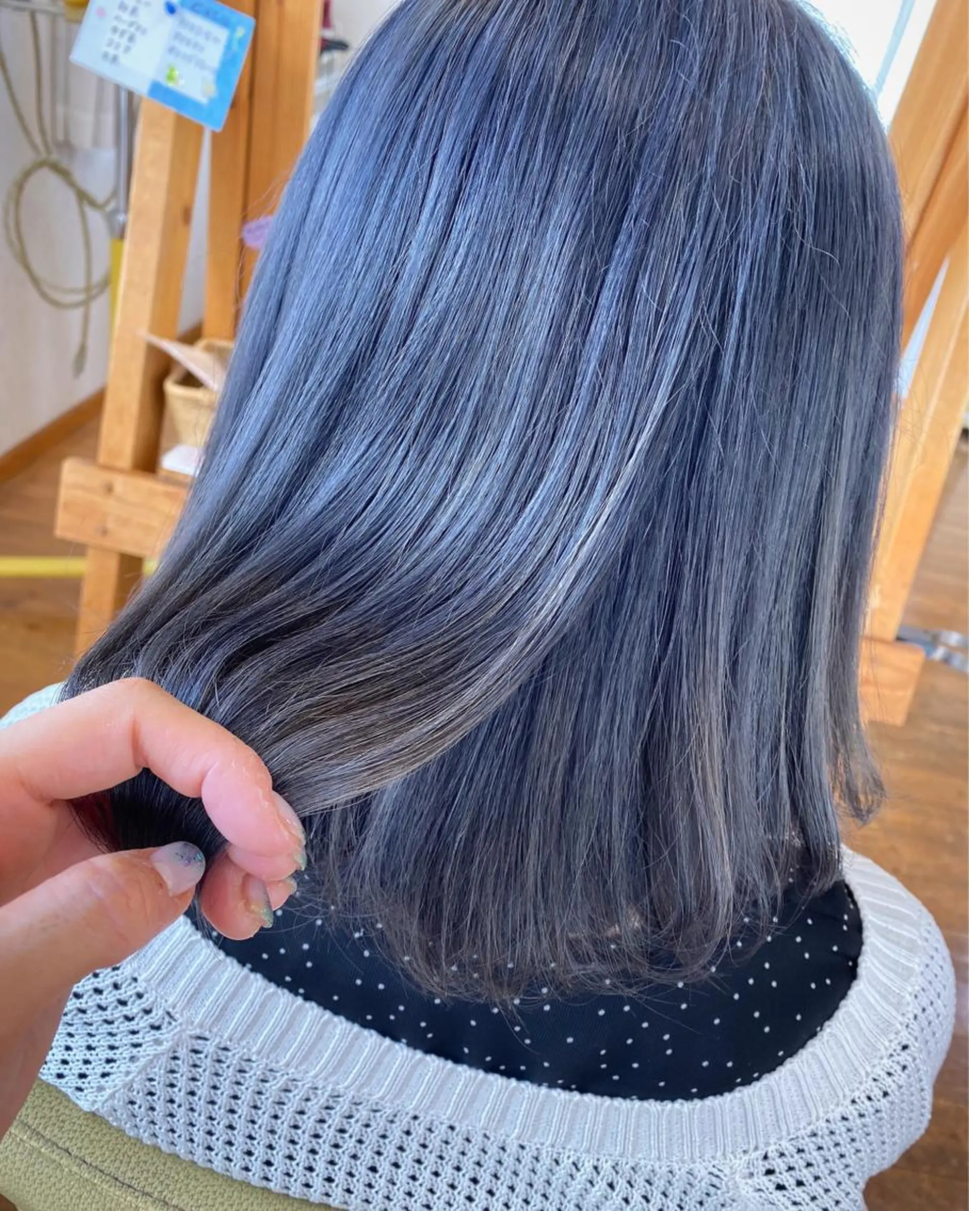 ミディアム カラー ブリーチ 荒木 ひろかのヘアスタイル