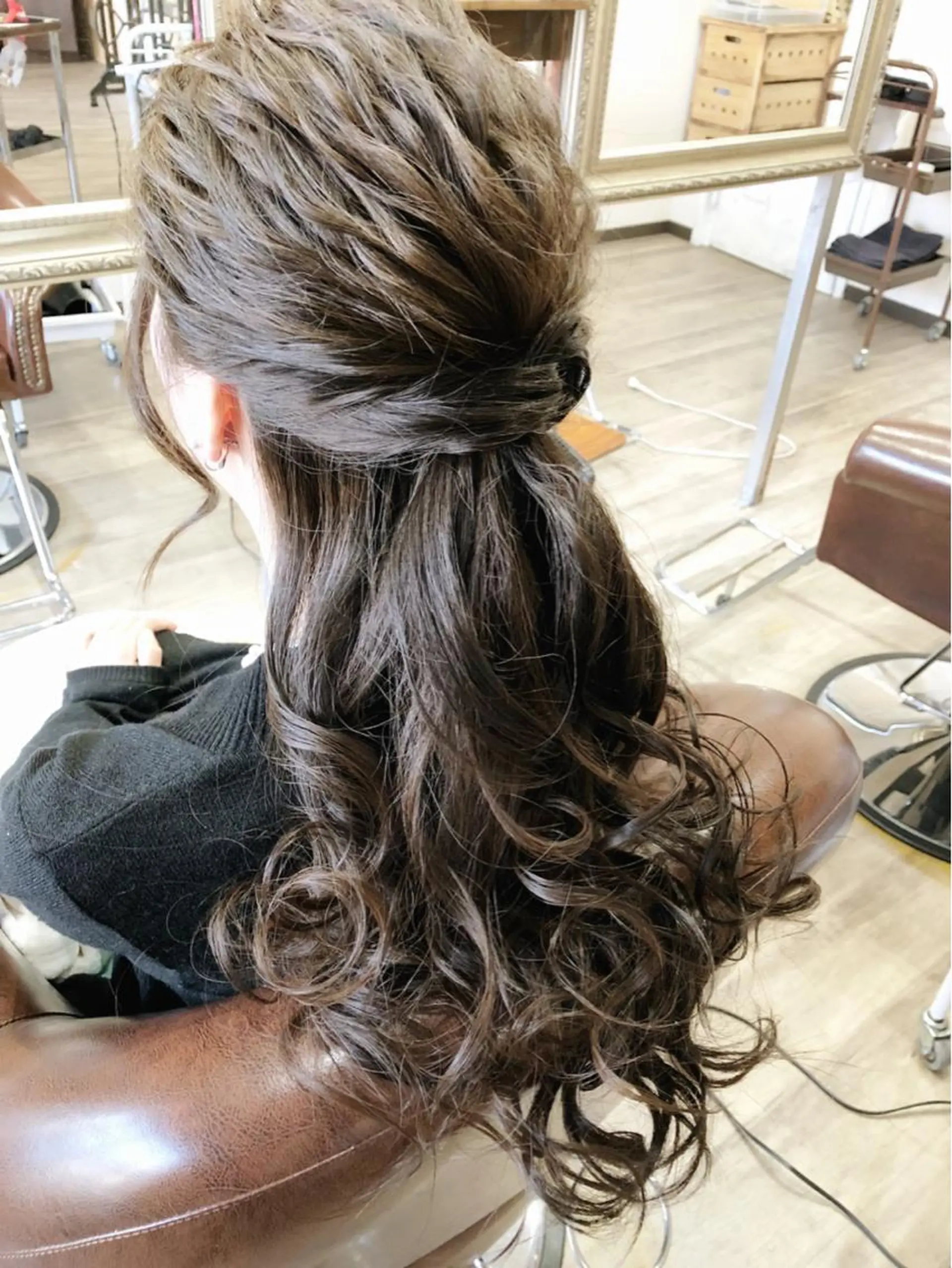 ロング ヘアアレンジ jolie amieのヘアスタイル