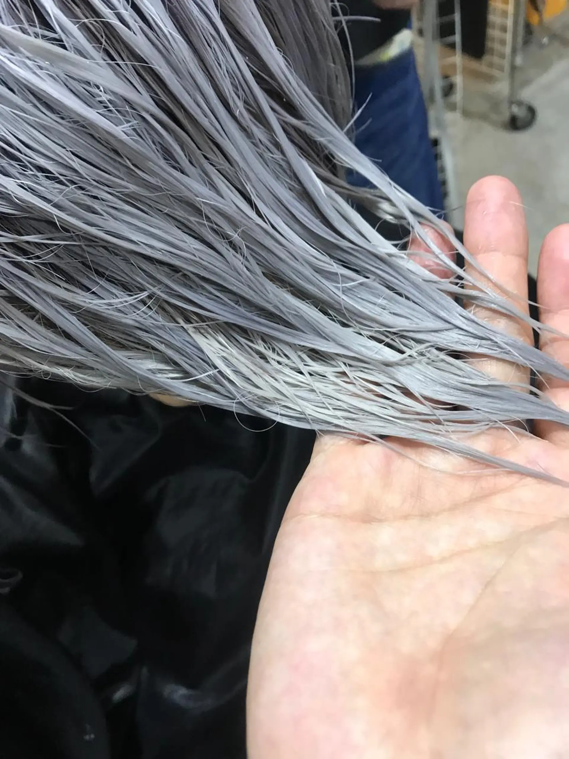 ミディアム カラー シルバー Hair&Eyelash SUNNY GRACE✂︎Cherie所属・SUNNY GRACEのヘアスタイル