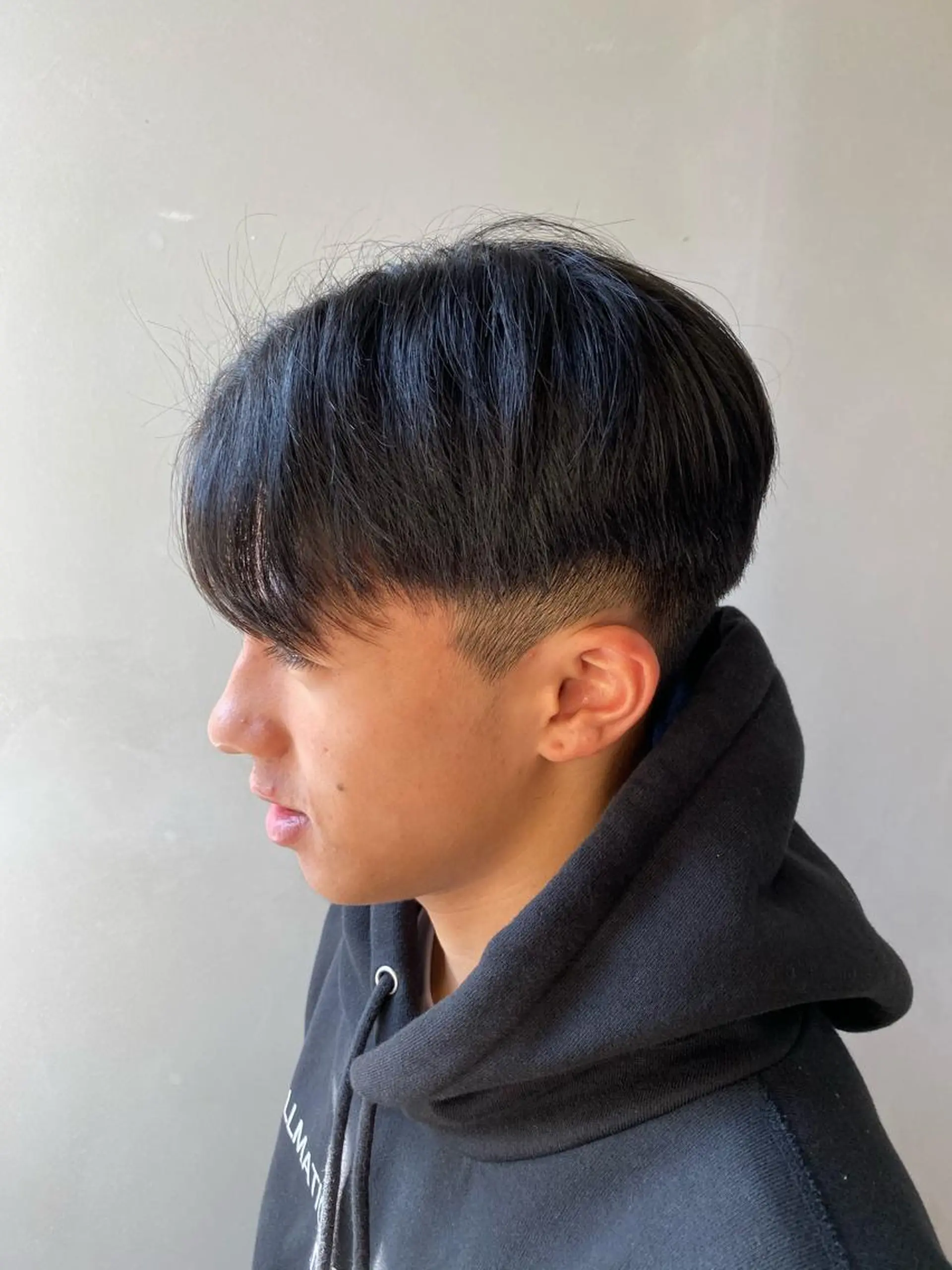ショート メンズ センターパート men’s salon Gaudi梅田茶屋町店所属・寳泉 章弘のヘアスタイル