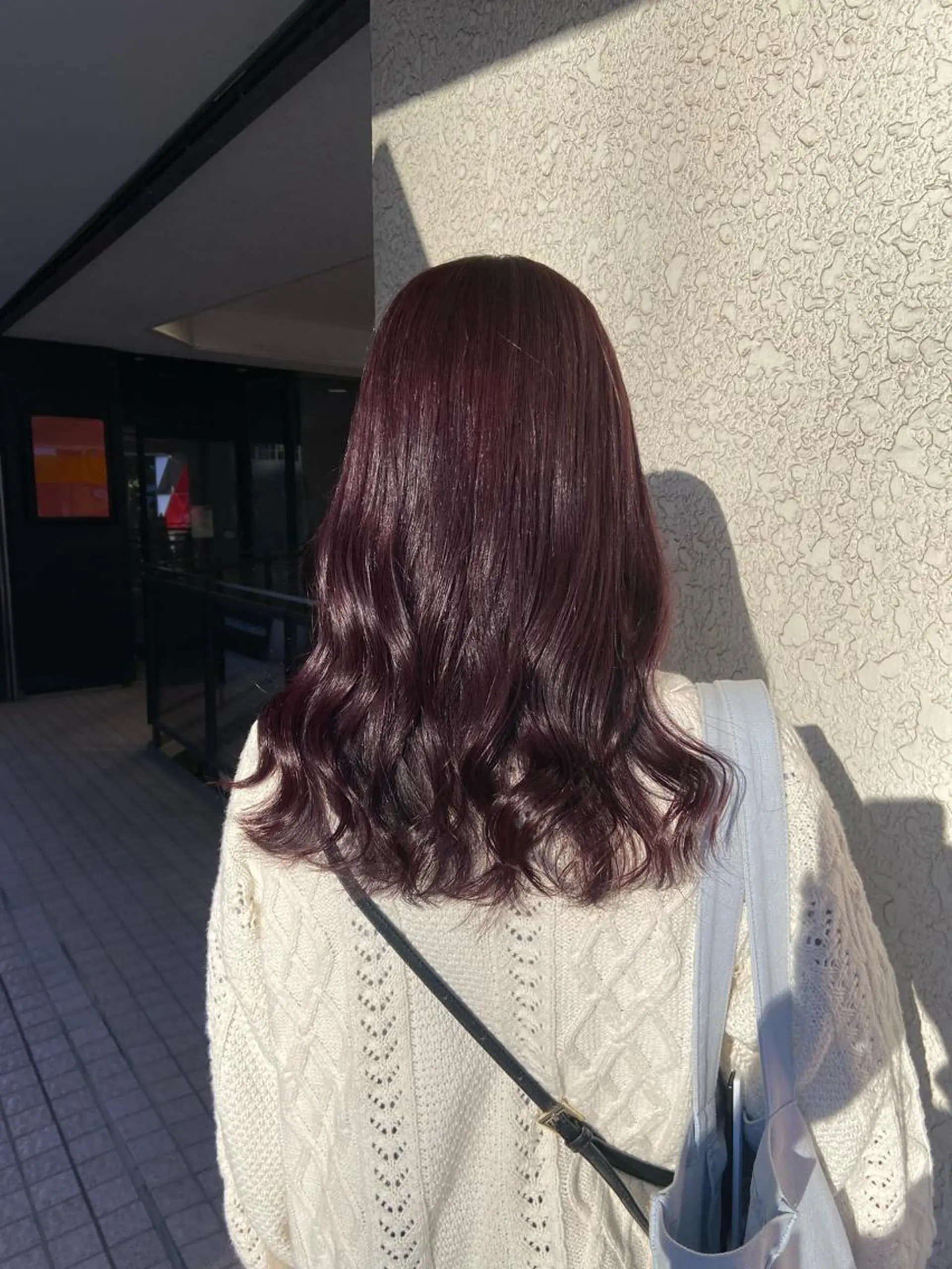 セミロング カラー ワインレッド 🍒KAHOのヘアスタイル
