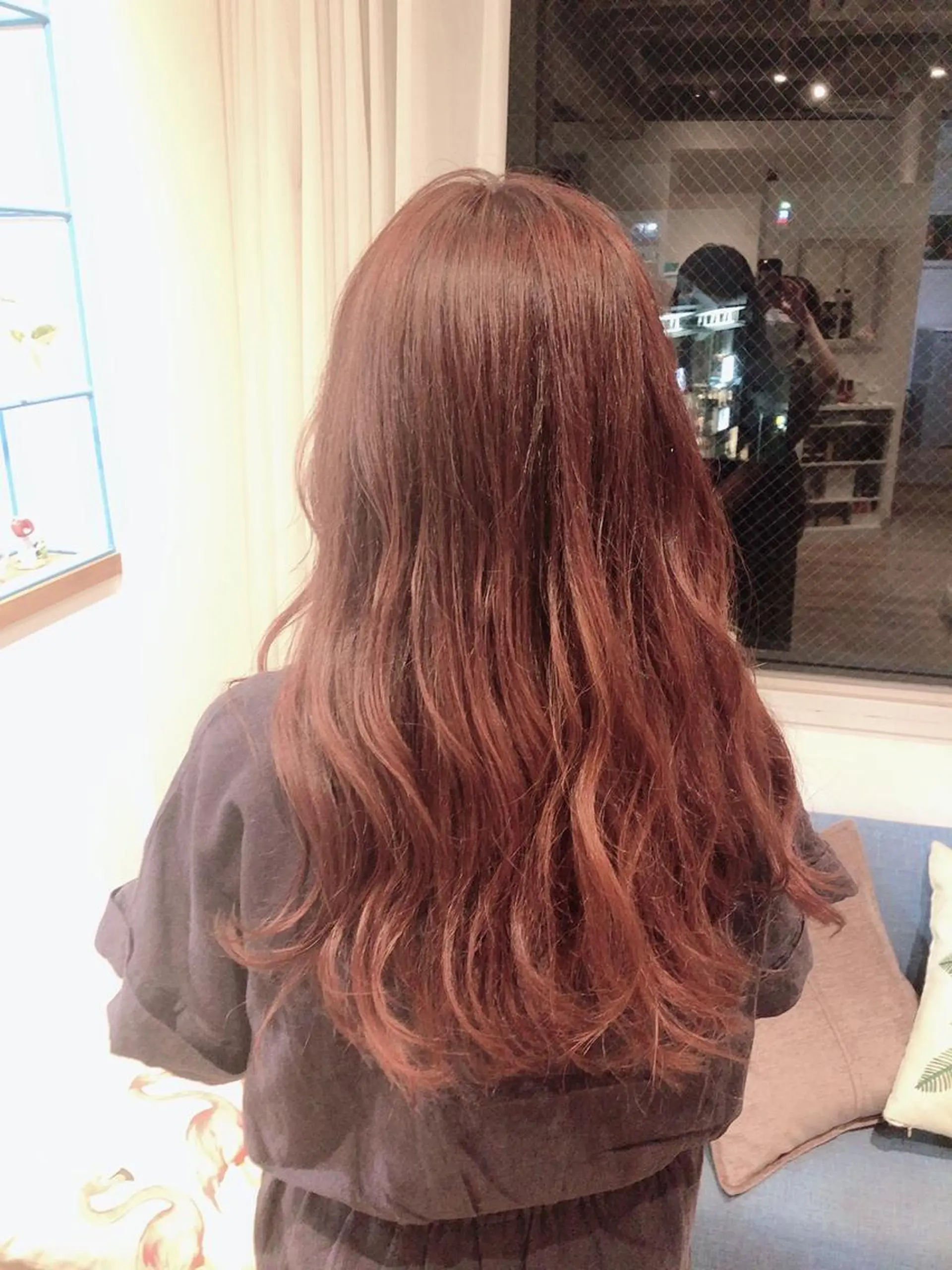 ロング カラー Ate by little所属・青木 梢のヘアスタイル