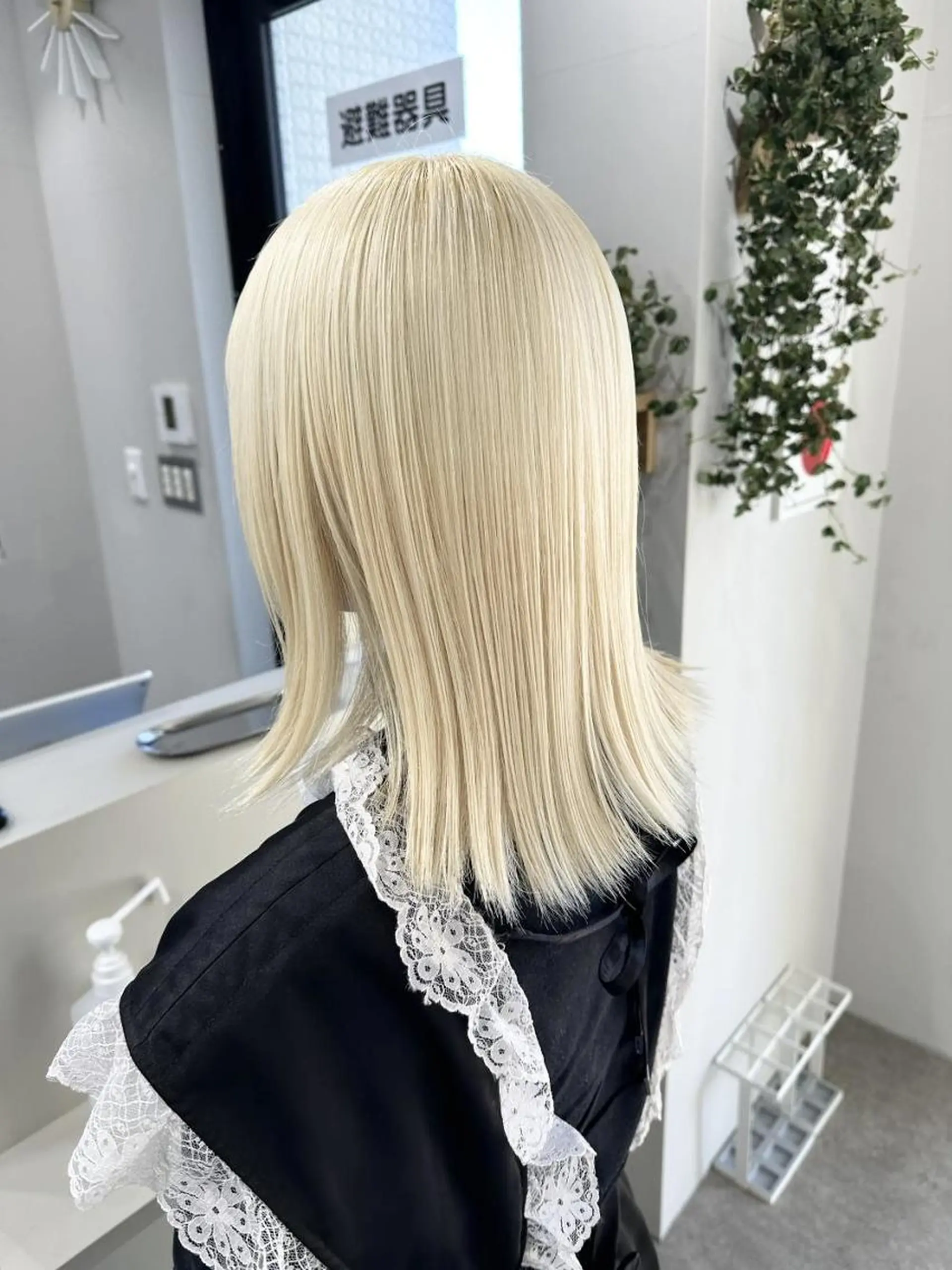 セミロング カラー ✨【公式】 juhl.横浜✨のヘアスタイル