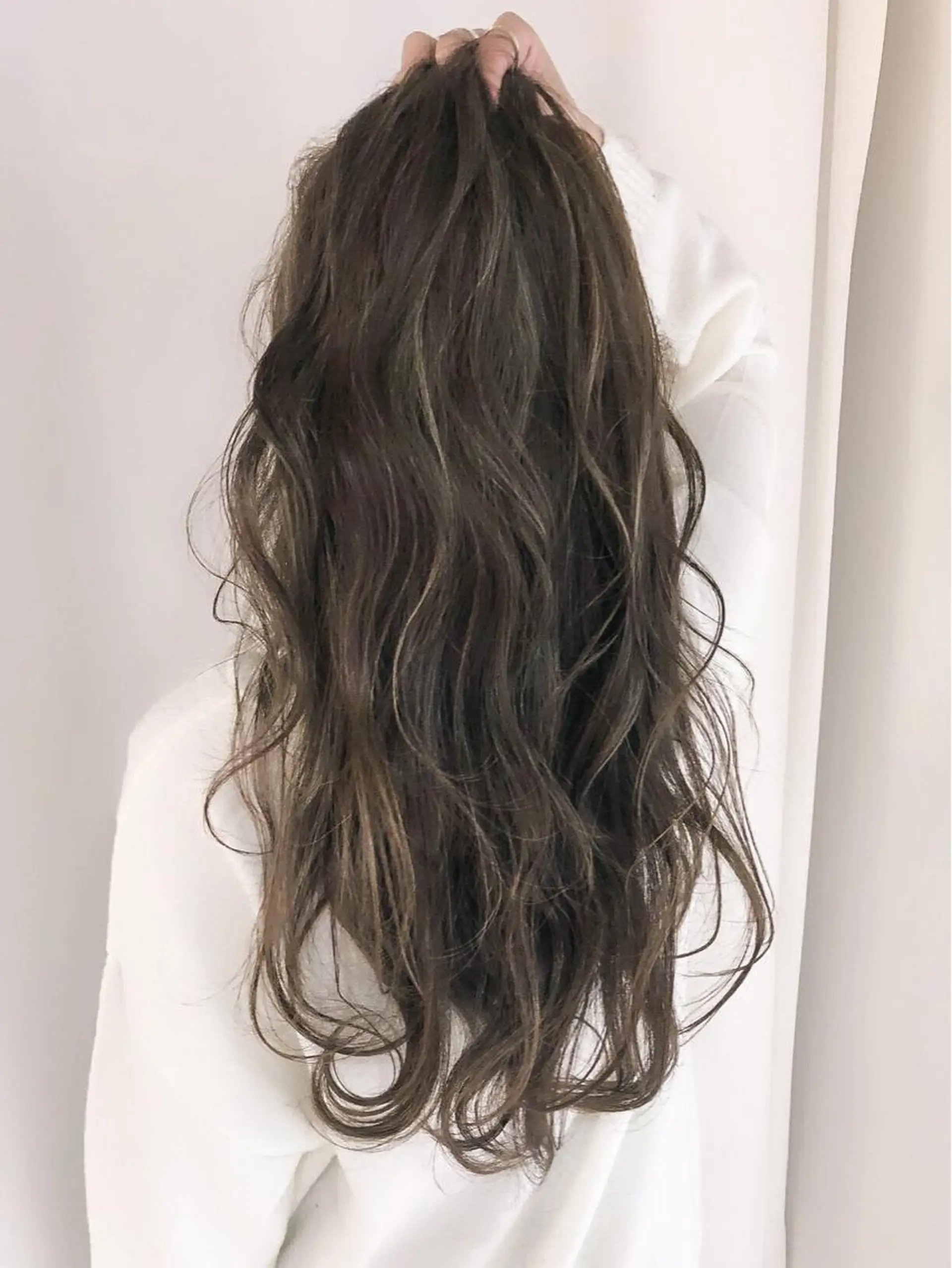 ロング アッシュ アッシュグレー アッシュグレージュ 外国人風カラー ハイライト カット ヘアカラー トリートメント 竹内ケンゴ🇰🇷 EIGHT藤沢のヘアスタイル