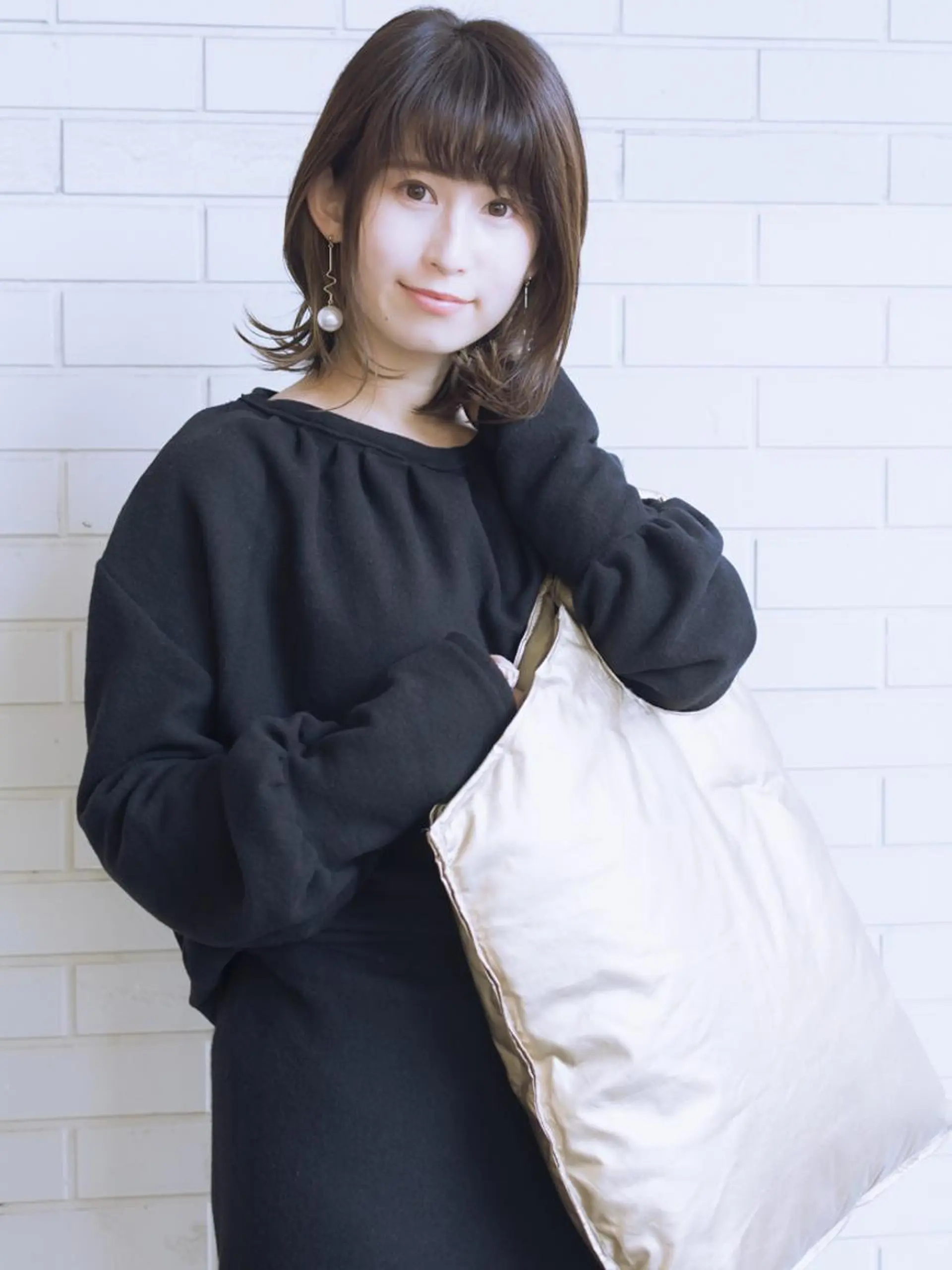 ミディアム カラー ショートボブ ベージュカラー ブルーカラー ブルージュ グレージュ 撮影モデル 斉藤 正敏のその他イメージ