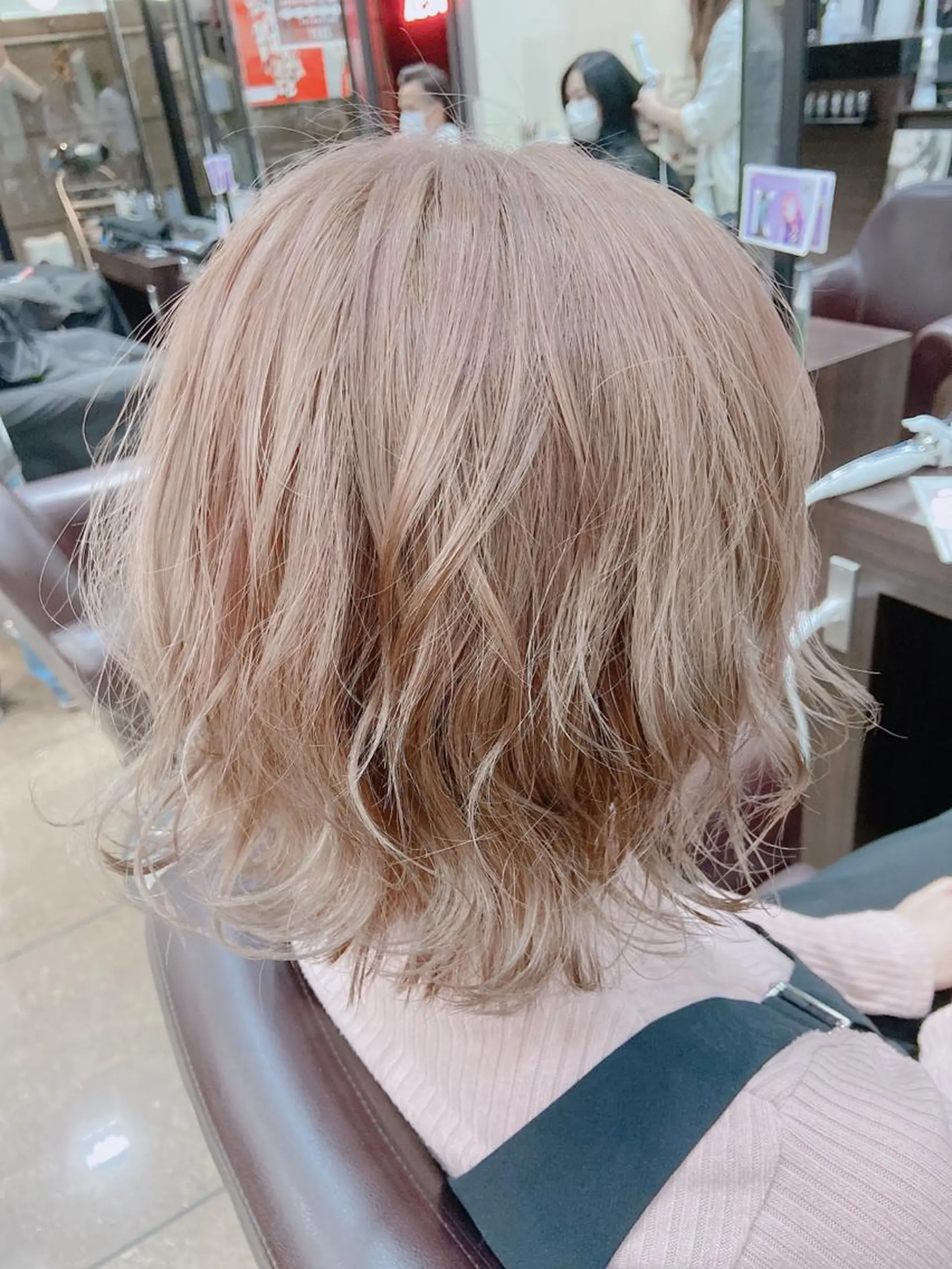 ショート カラー ヘアカラー トリートメント 🧸プルエクステ❤︎ ネイルKAO🧸のヘアスタイル