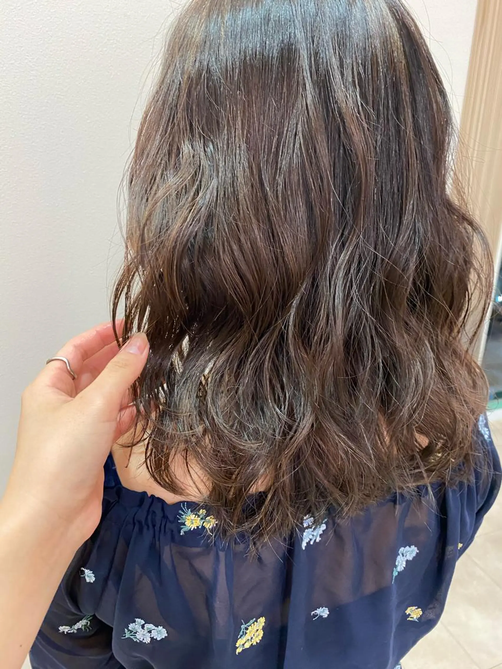 ミディアム カラー レイヤー/ウルフ🤎 mayo.のヘアスタイル