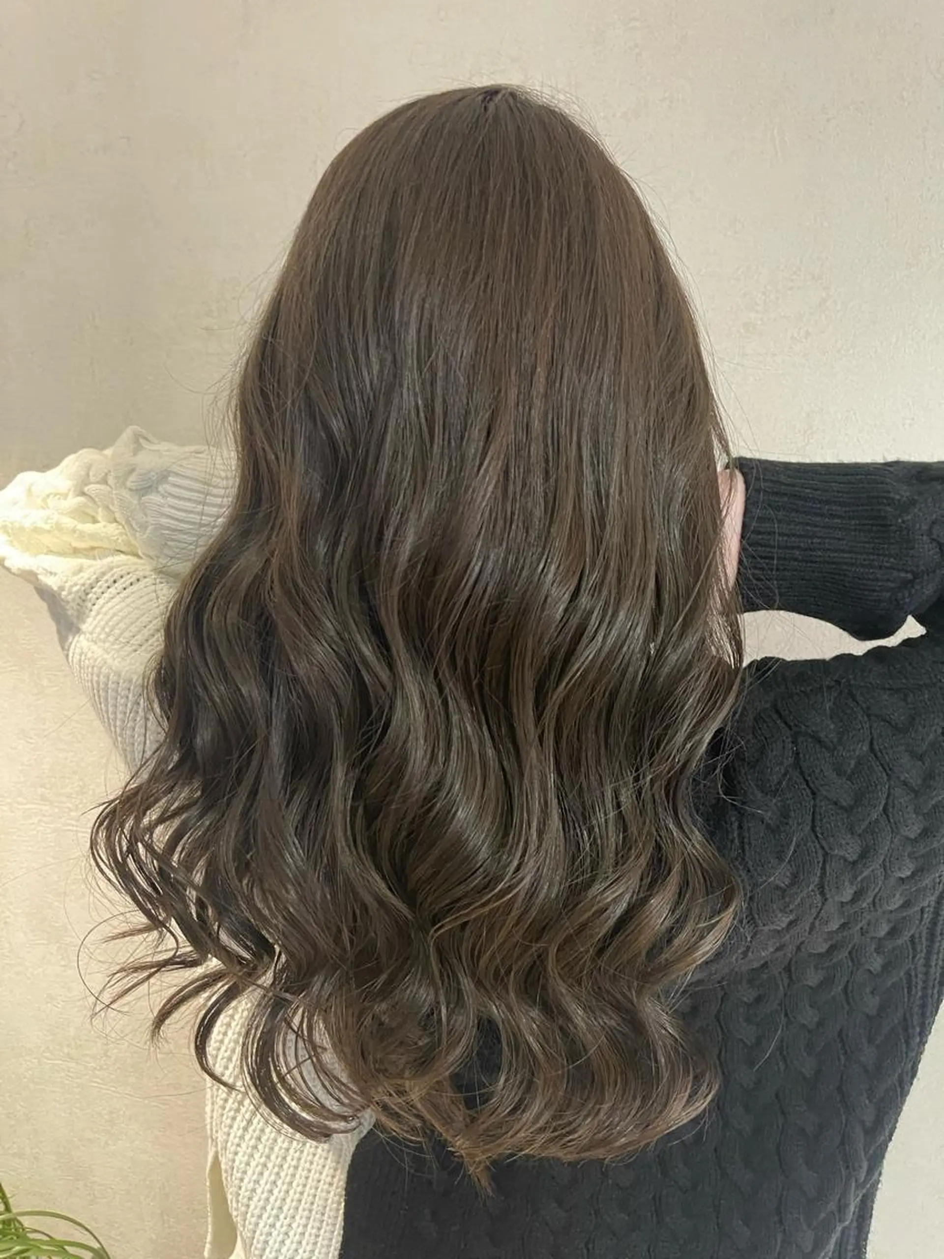 ロング J所属・市村 正義のヘアスタイル