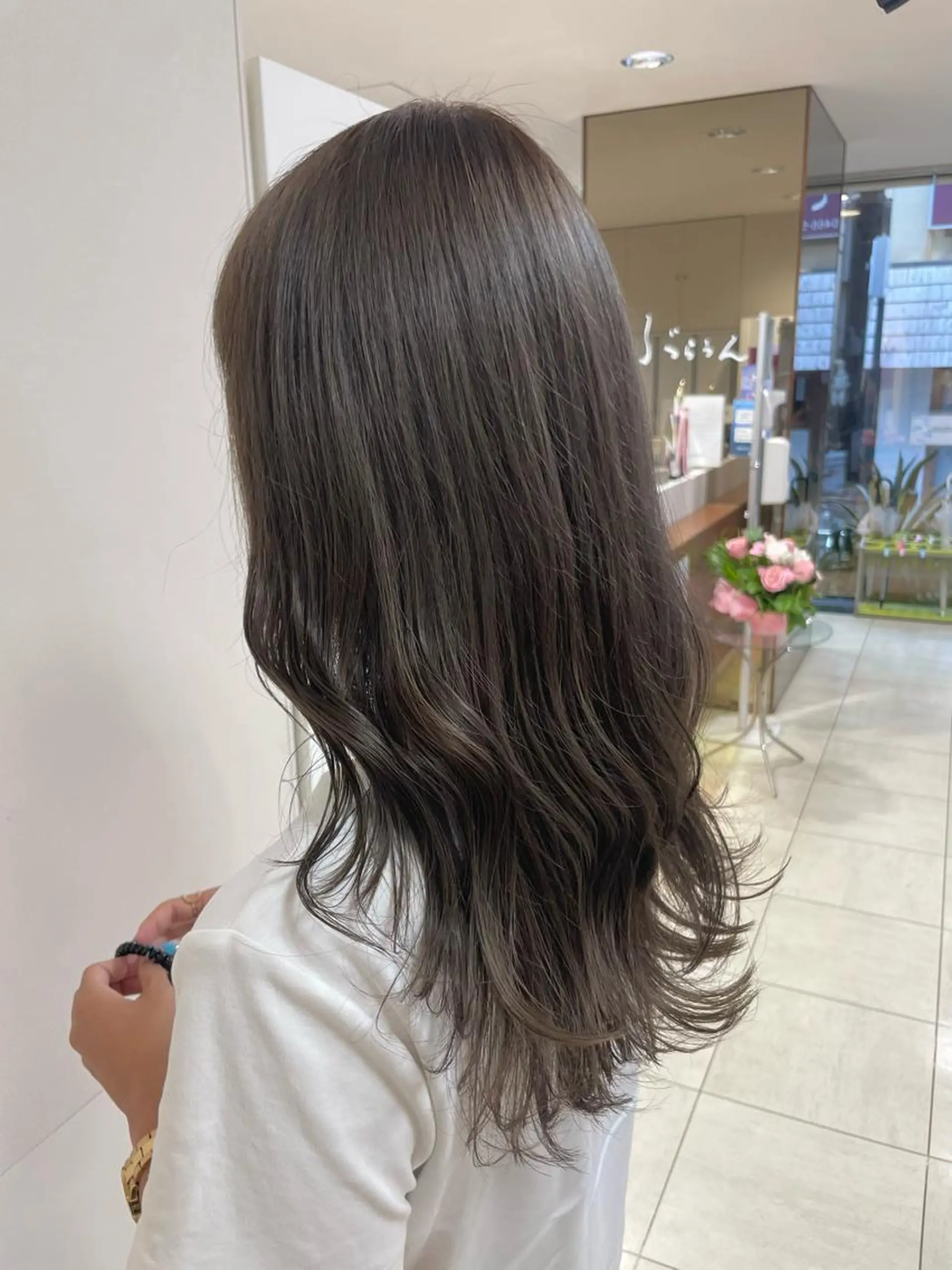 ロング カラー ヘアアレンジ ヘアカラー トリートメント 【Sweep】おじま のぞみのヘアスタイル