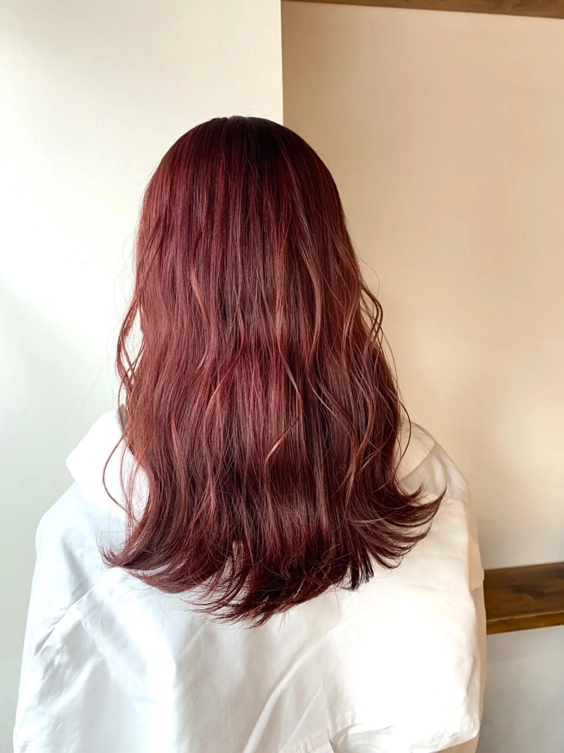 ミディアム 🌷横浜/レイヤー /艶カラー🌷のヘアスタイル