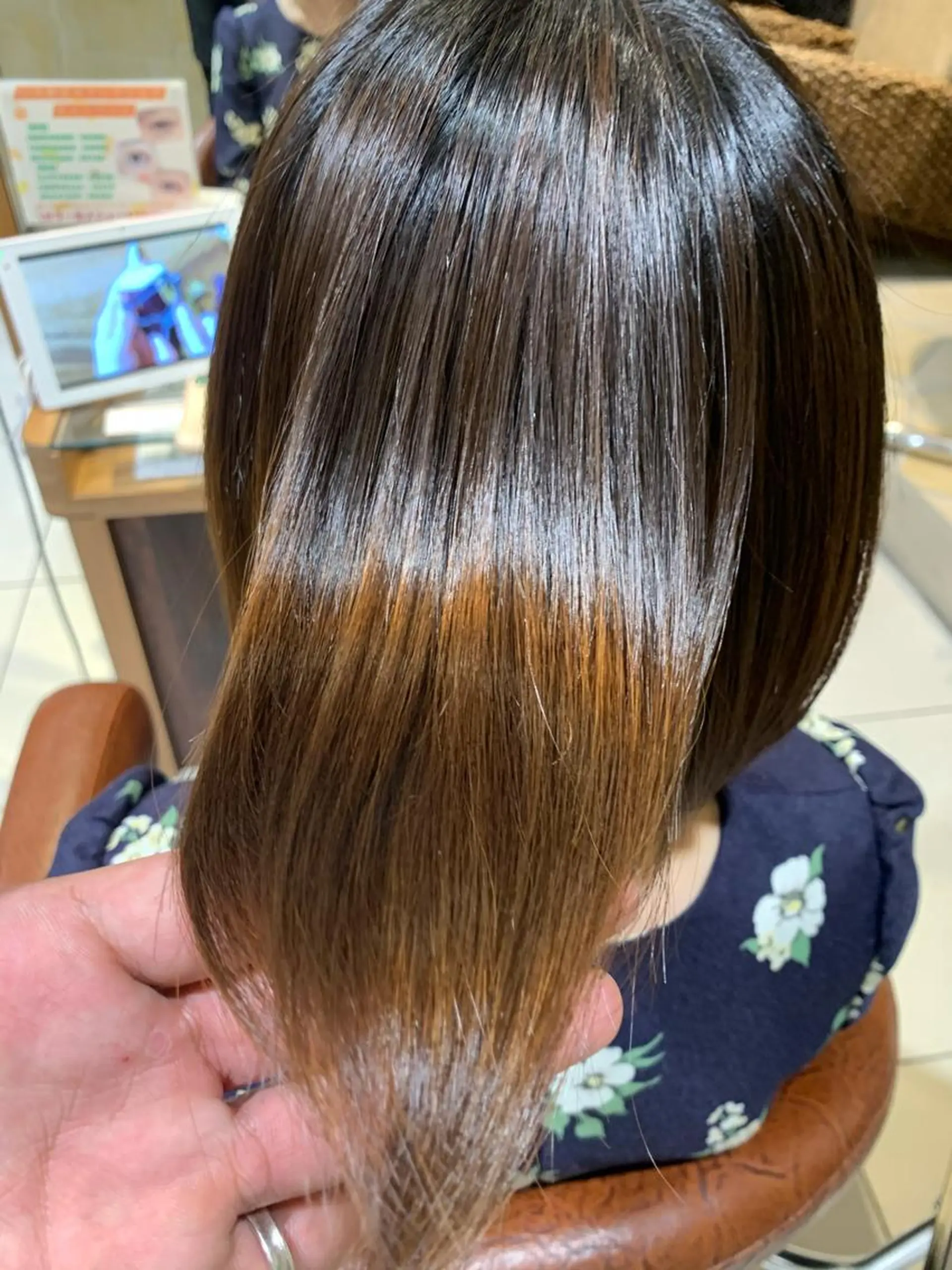 ミディアム 新宿メンズパーマ メンズバレイヤージュのヘアスタイル