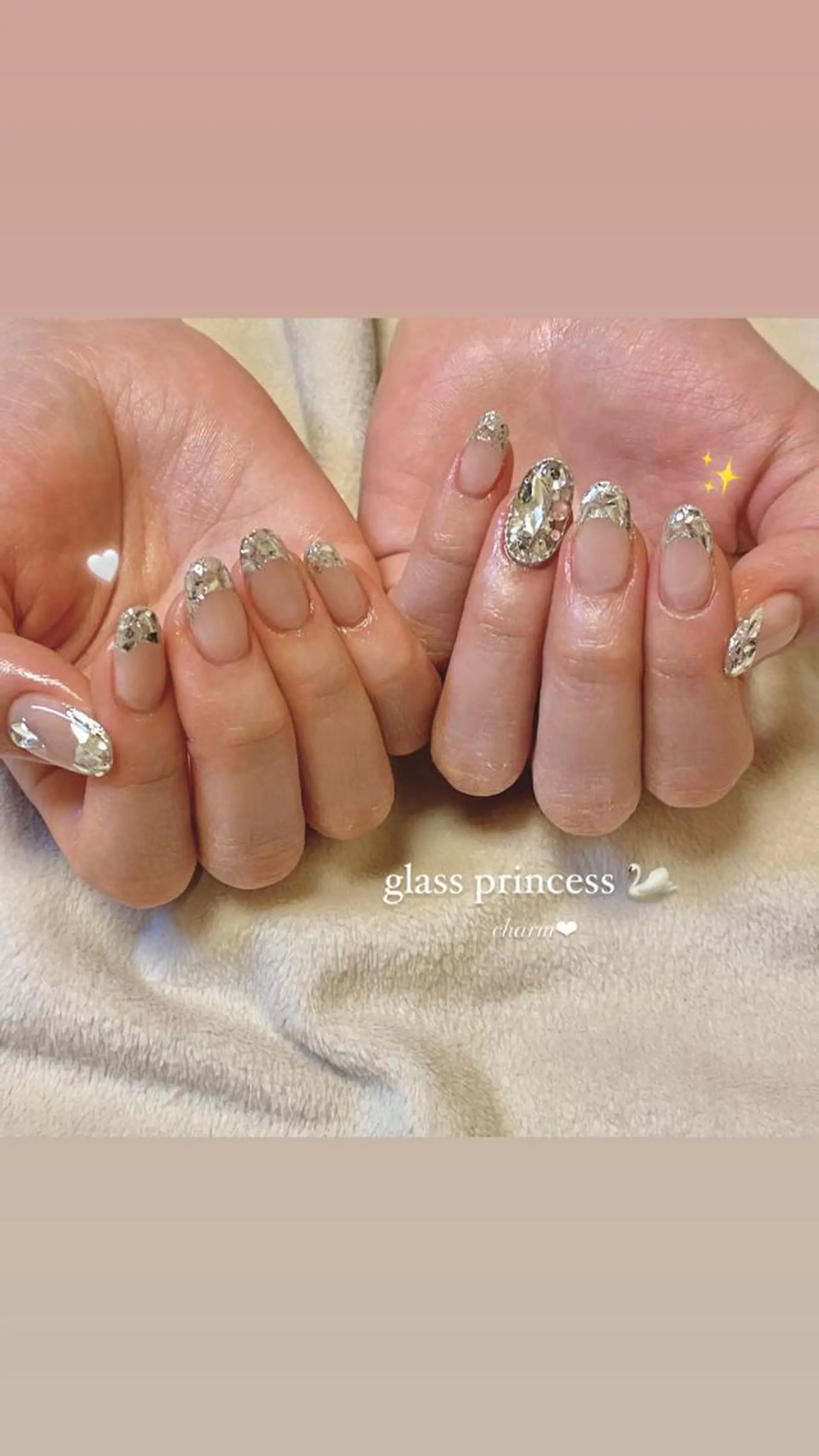 ネイル フレンチネイル ガラスフレンチ キラキラネイル nail salon charmのネイルデザイン