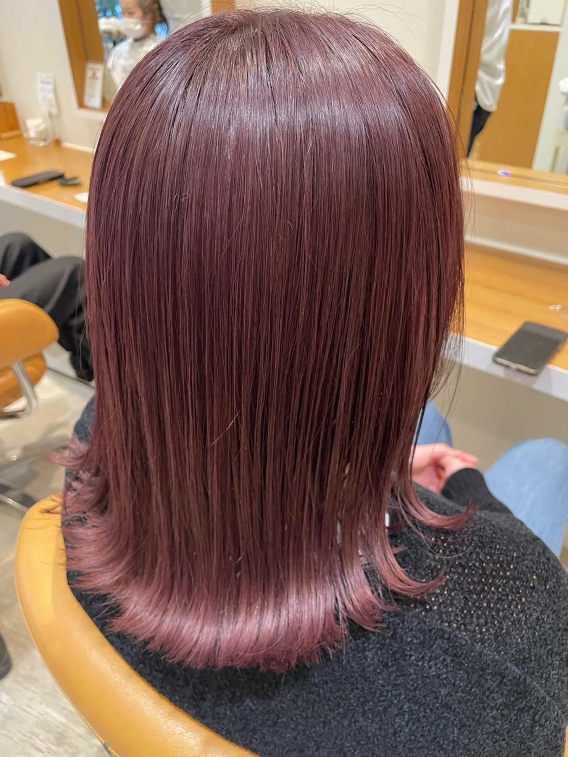 ミディアム 志村 萌のヘアスタイル