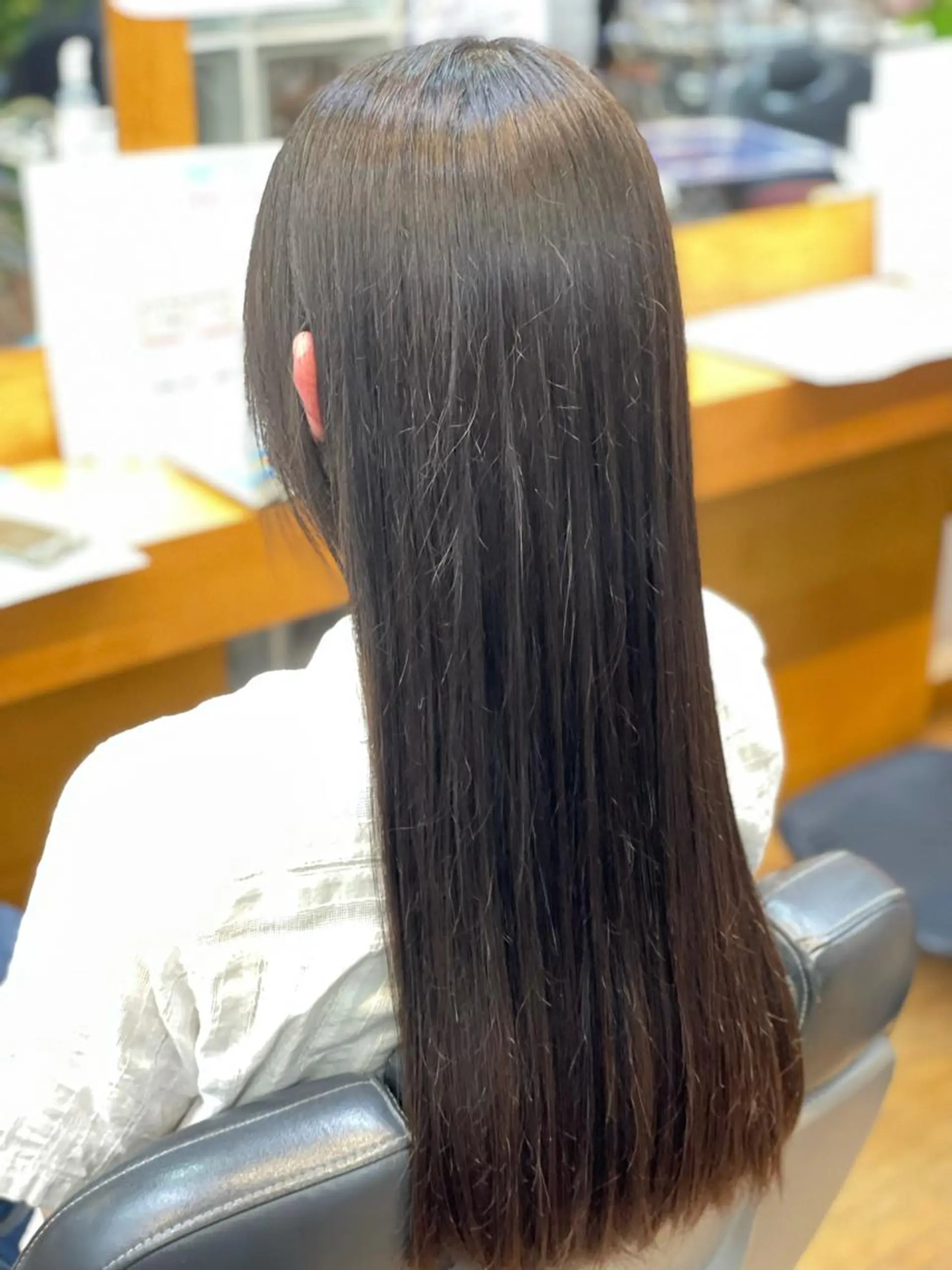 ロング カラー カット ヘアカラー トリートメント 四日 英吏子のマツエク・マツパデザイン