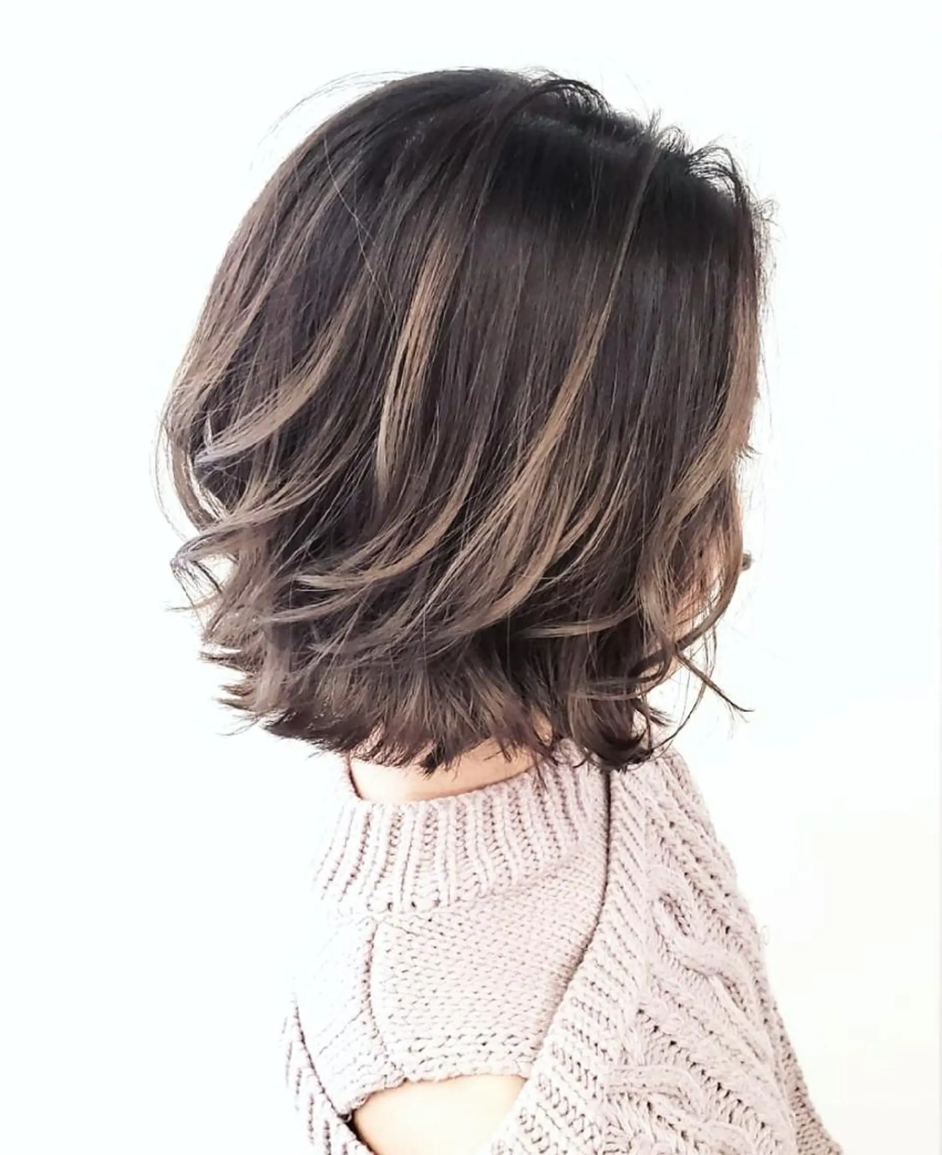 ミディアム レイヤーカット ヘアカラー ✨本日空きあります✨ 遠田コウヘイ🌟のヘアスタイル