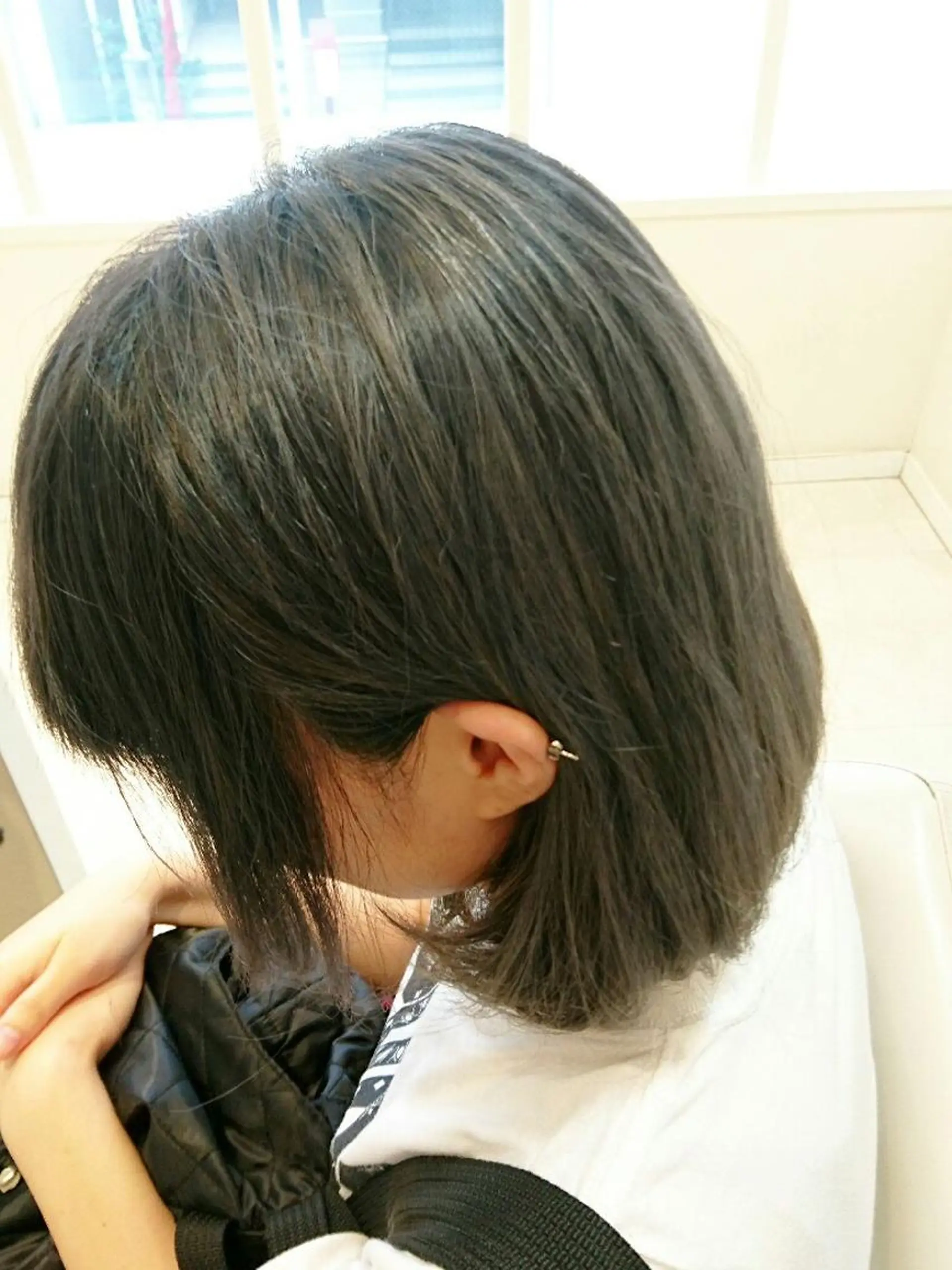 カラー ショート 永島 桜のヘアスタイル