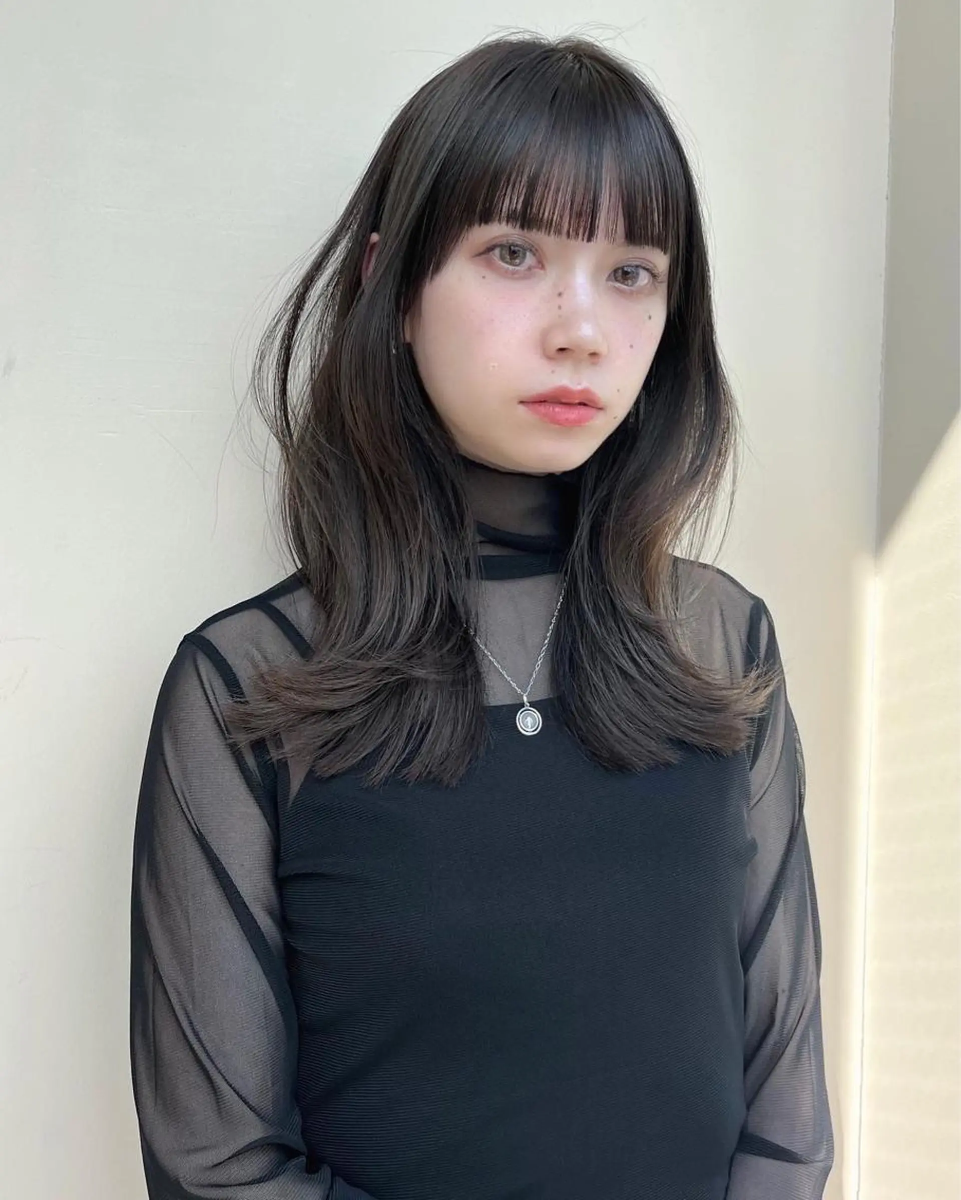 セミロング カラー レイヤー/顔周り /透明感🩶高橋大のヘアスタイル