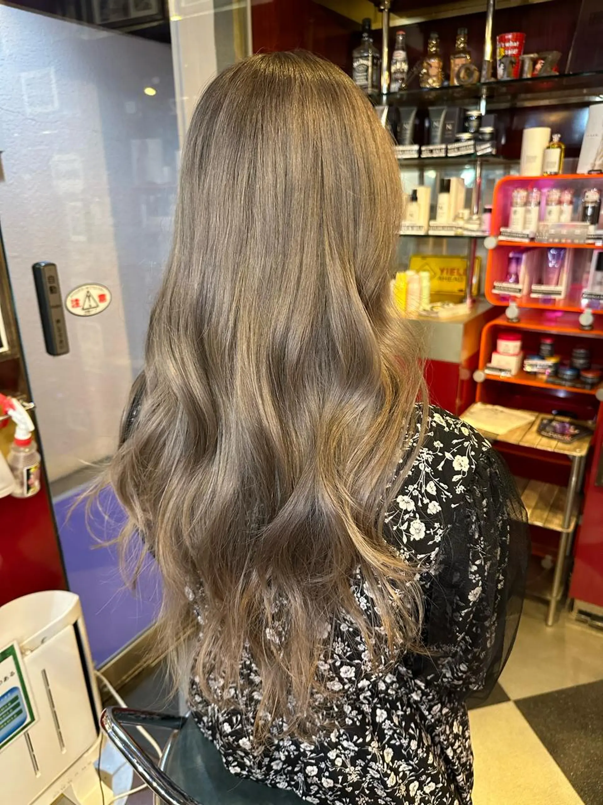 カラー レイヤーカット/ カラー/長谷恵花のヘアスタイル