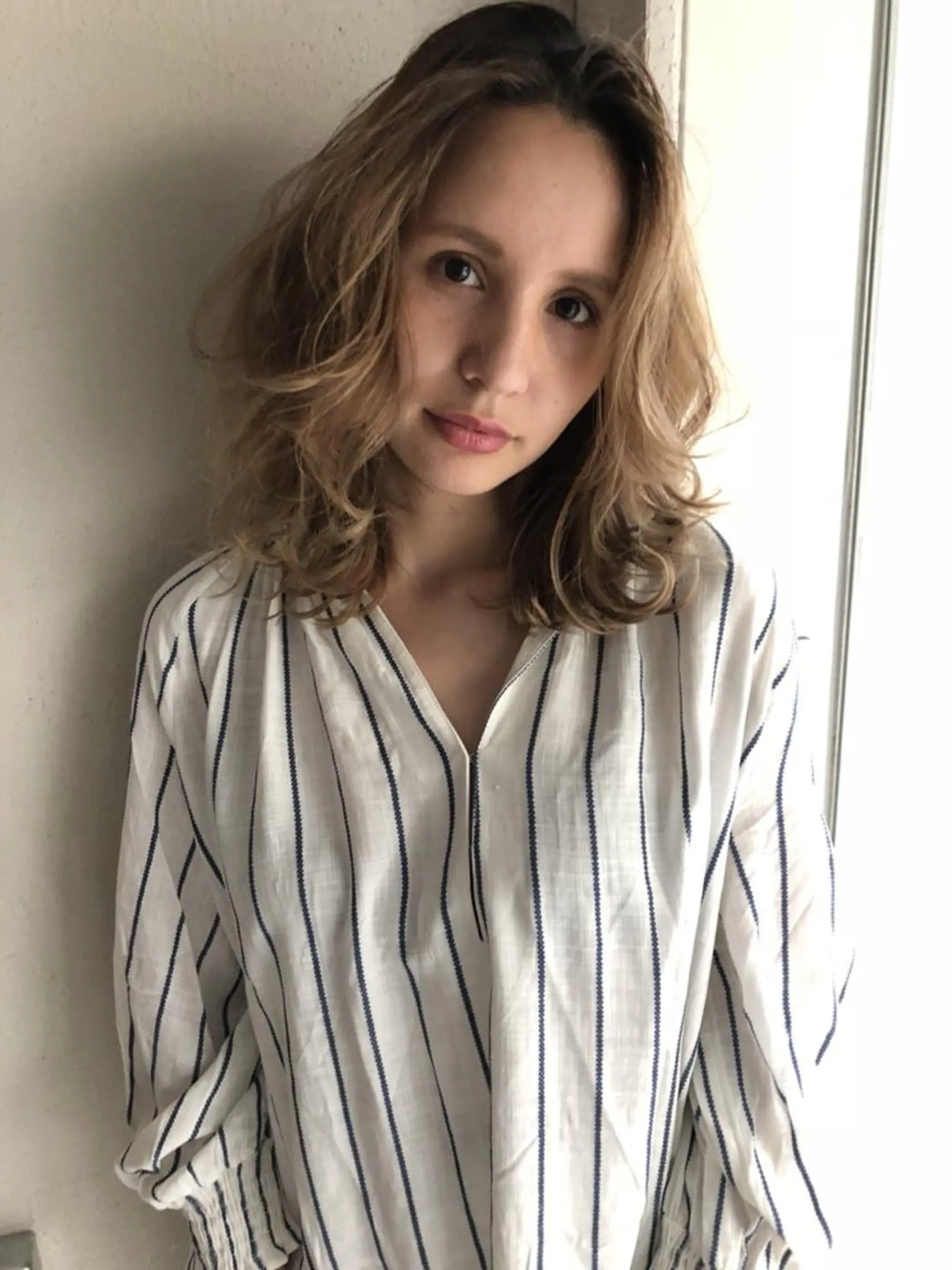 ミディアム 透明感/オリーブ/ グレージュ/YUKAのヘアスタイル