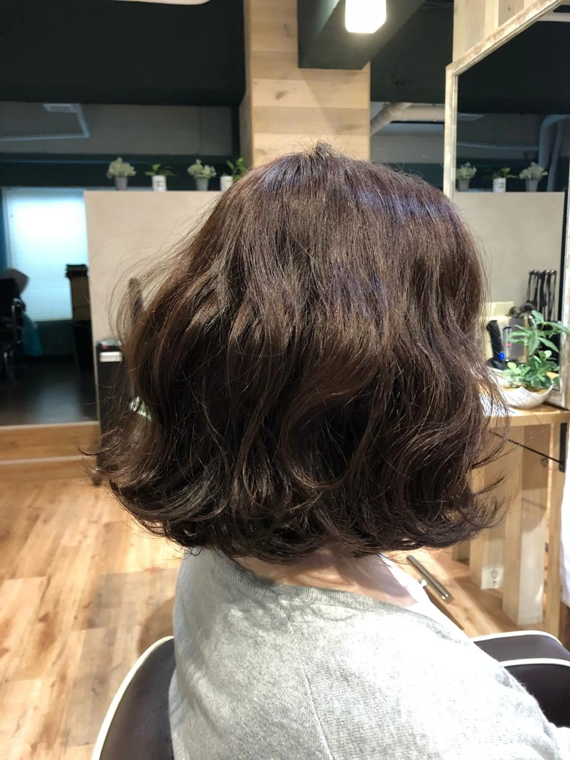 ミディアム カラー カット ヘアカラー トリートメント 青野 文香のヘアスタイル