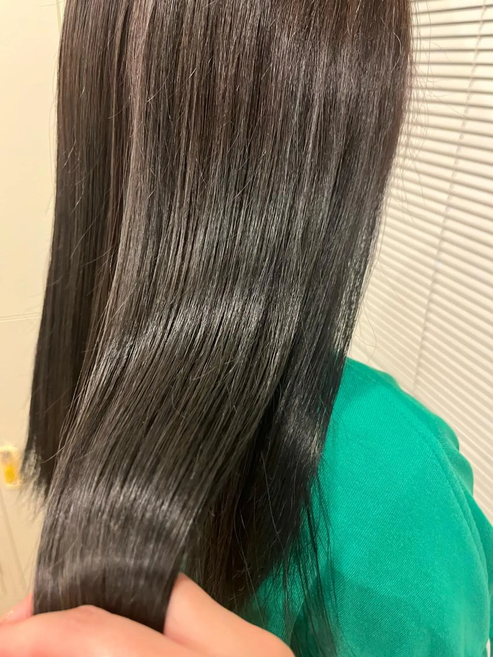 カラー 藤原 智恵のヘアスタイル