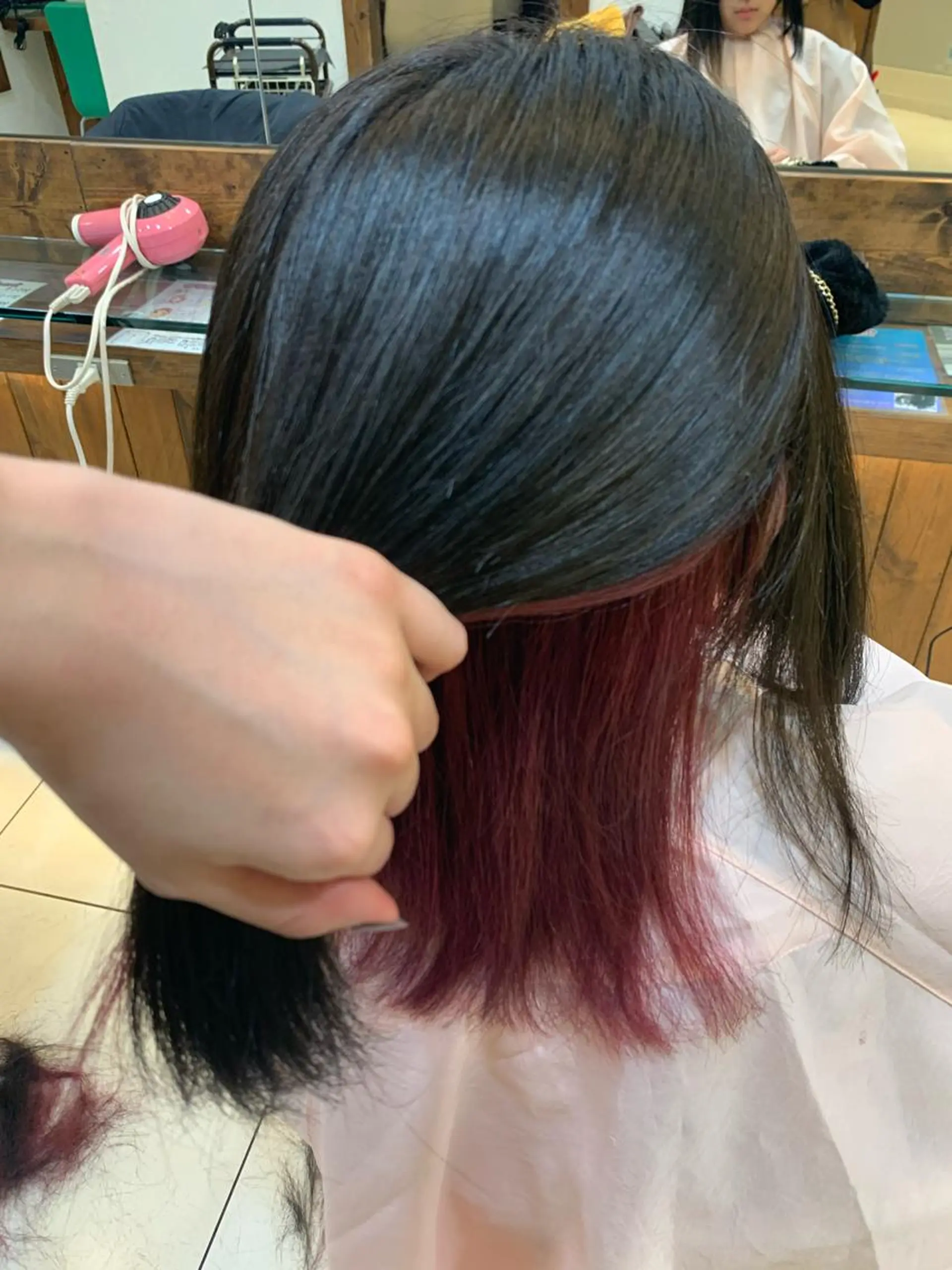 ミディアム レイヤーカット・ 縮毛矯正 星野のヘアスタイル