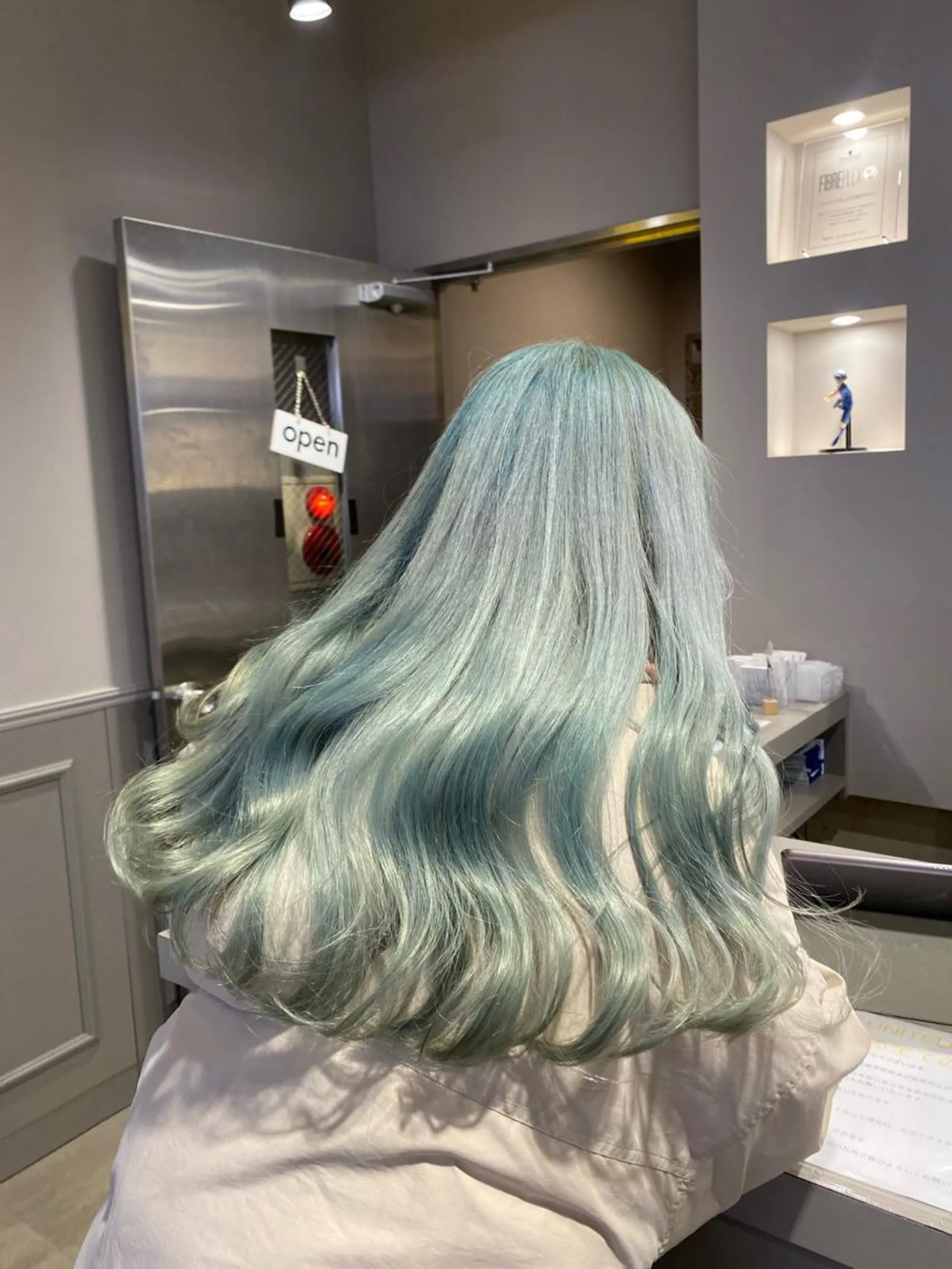 ミディアム カラー ヘアカラー ヘアセット 韓国/トレンド レイヤー【101】のヘアスタイル